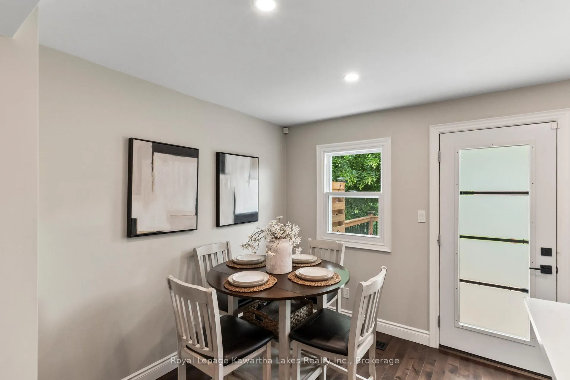 Photo 12 of 32 Simcoe Street, Kawartha Lakes, Lindsay — HOMEH