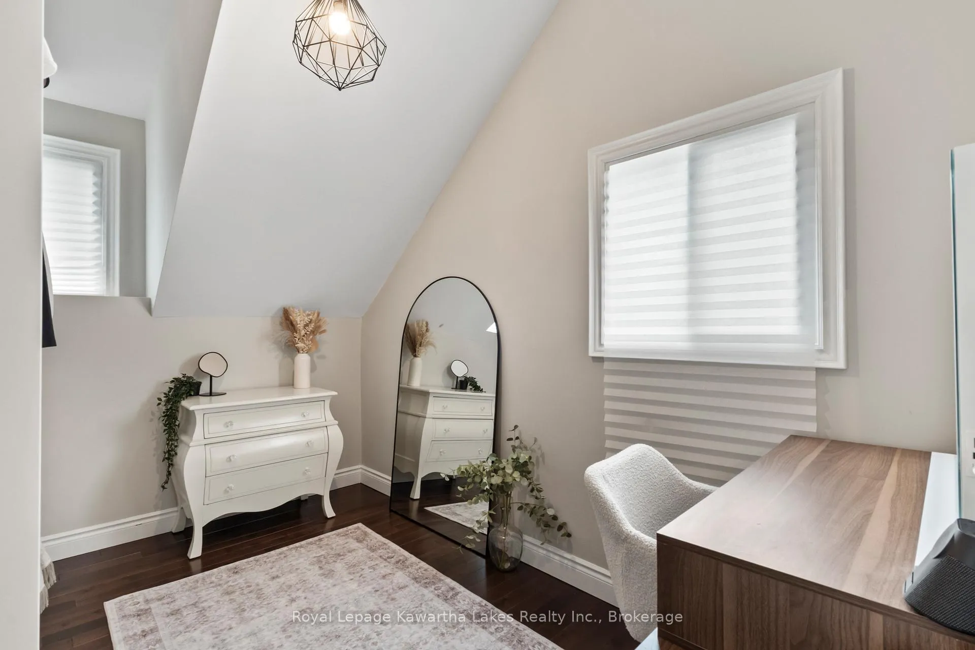 Photo 24 of 32 Simcoe Street, Kawartha Lakes, Lindsay — HOMEH