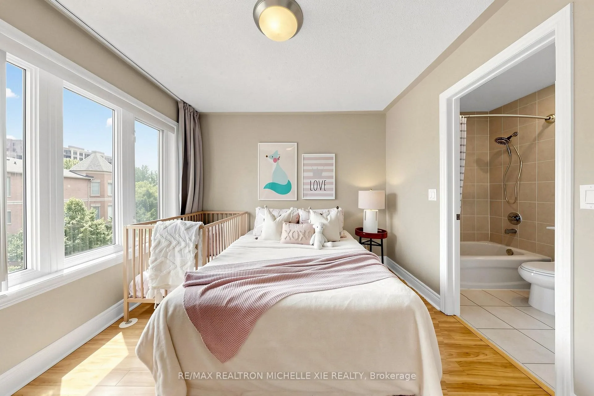 Photo 19 of 82 Suncrest Boulevard, Markham, Commerce Valley — HOMEH