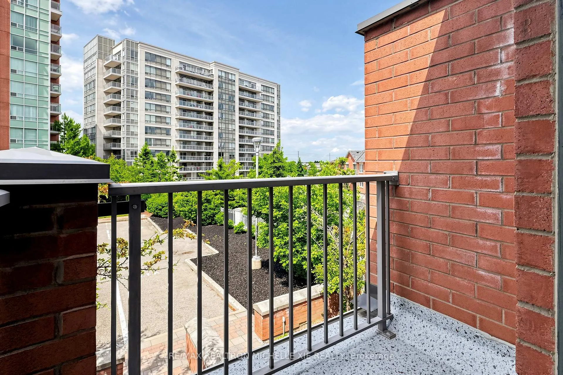 Photo 37 of 82 Suncrest Boulevard, Markham, Commerce Valley — HOMEH