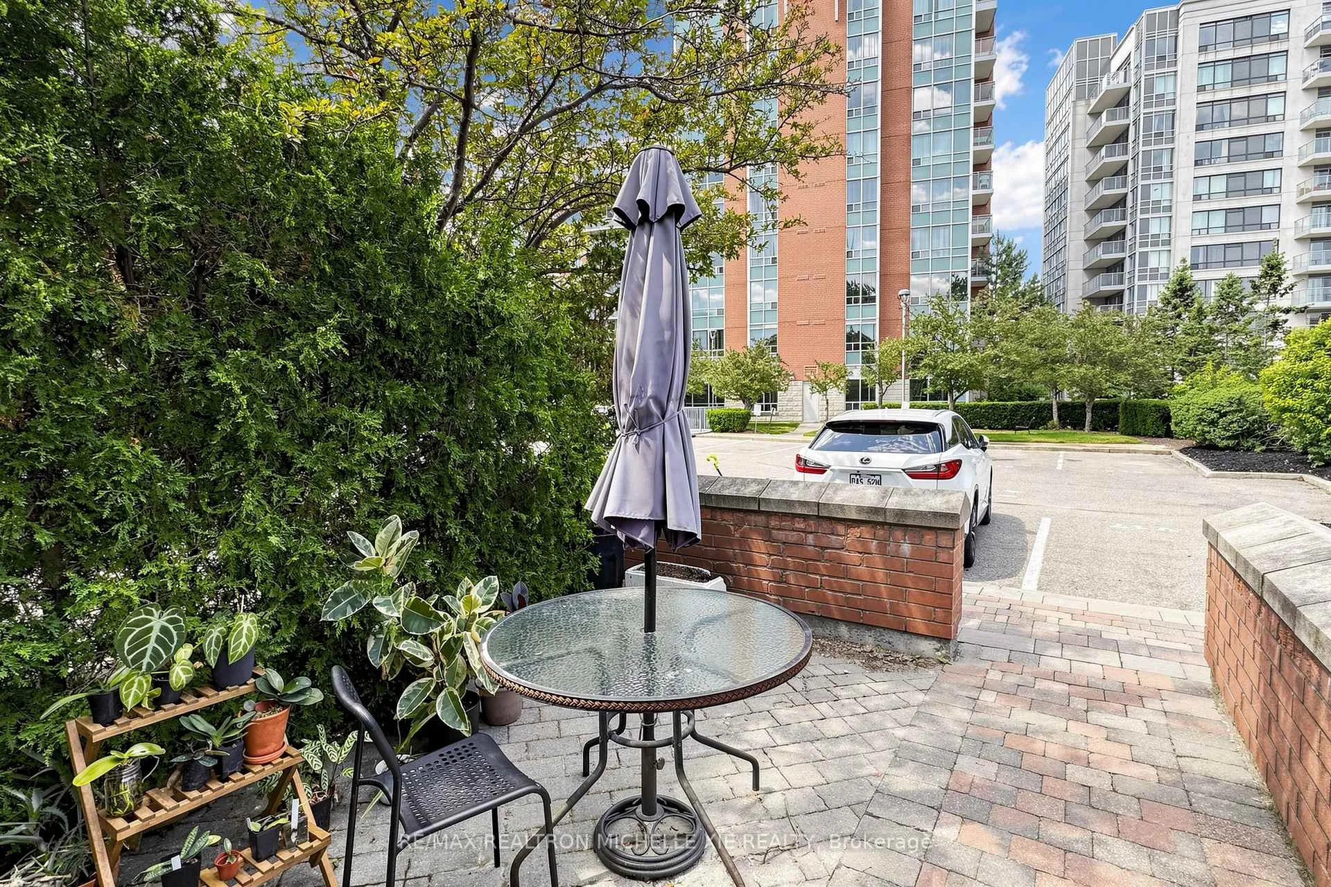 Photo 41 of 82 Suncrest Boulevard, Markham, Commerce Valley — HOMEH