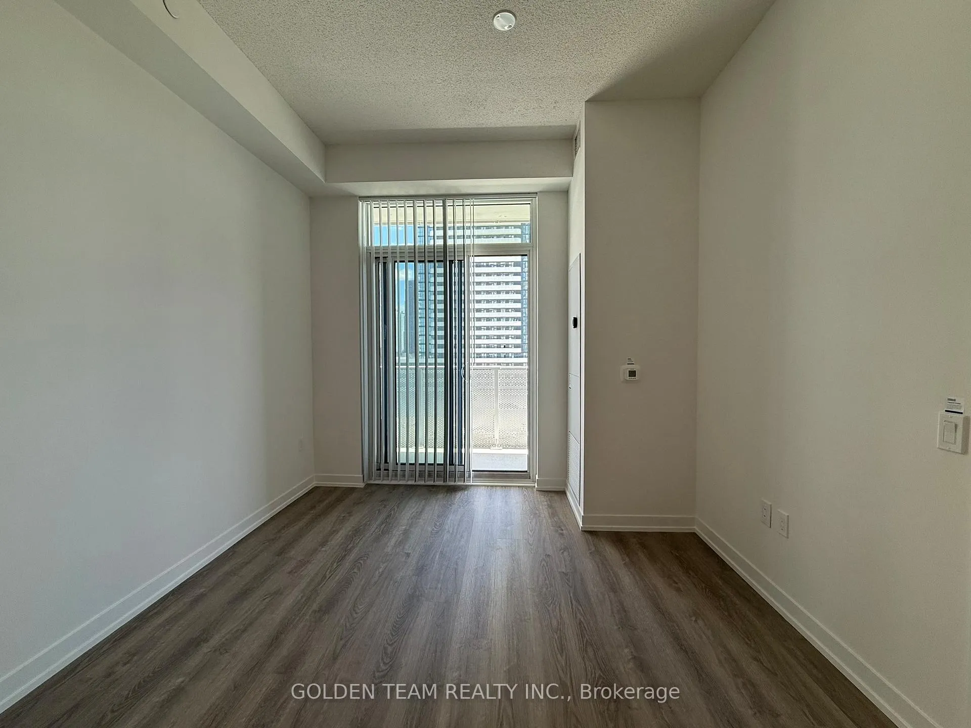 Photo 7 of Unit 802, 195 Commerce Street, Vaughan, Vaughan Corporate Centre — HOMEH