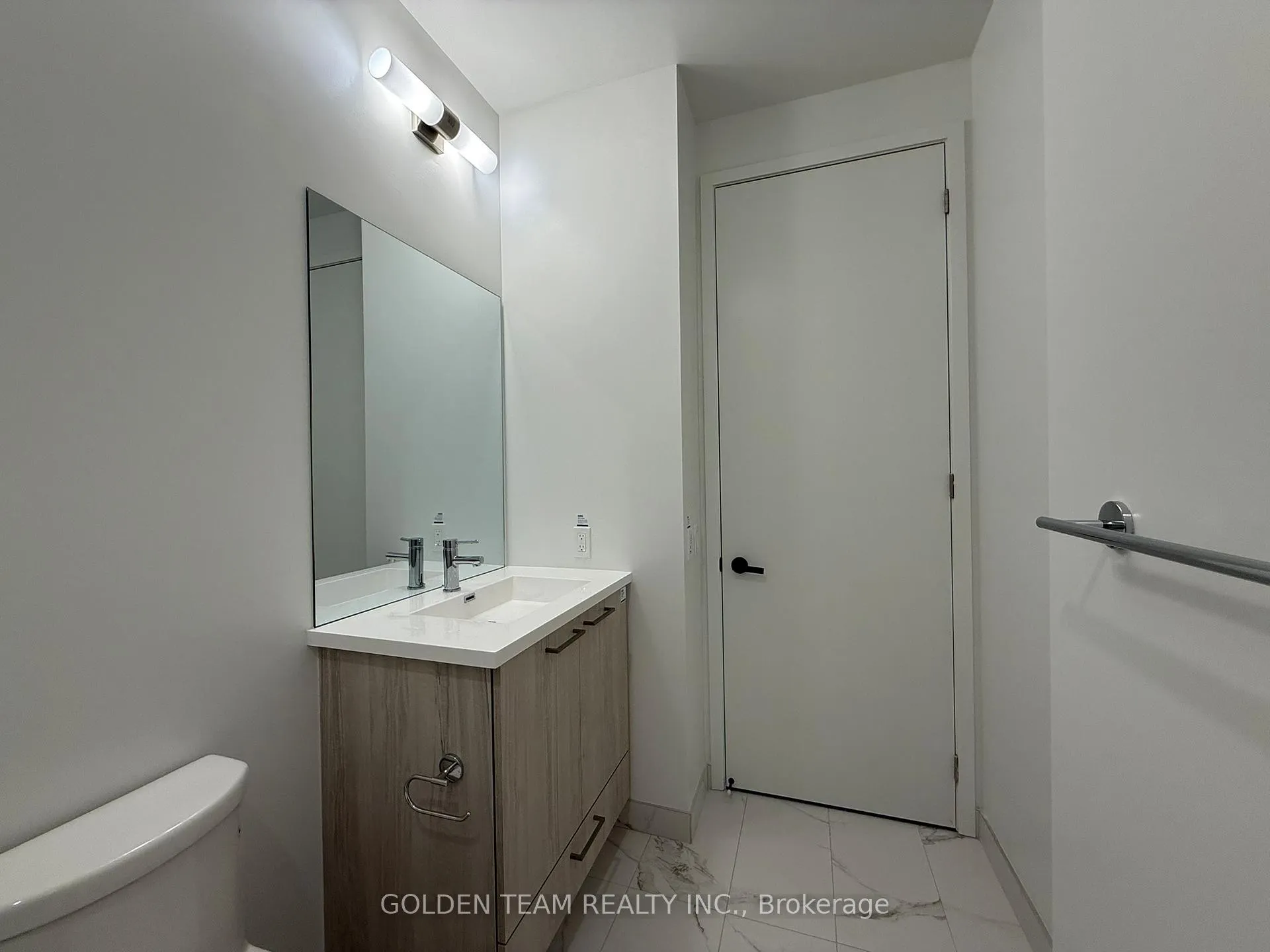 Photo 10 of Unit 802, 195 Commerce Street, Vaughan, Vaughan Corporate Centre — HOMEH