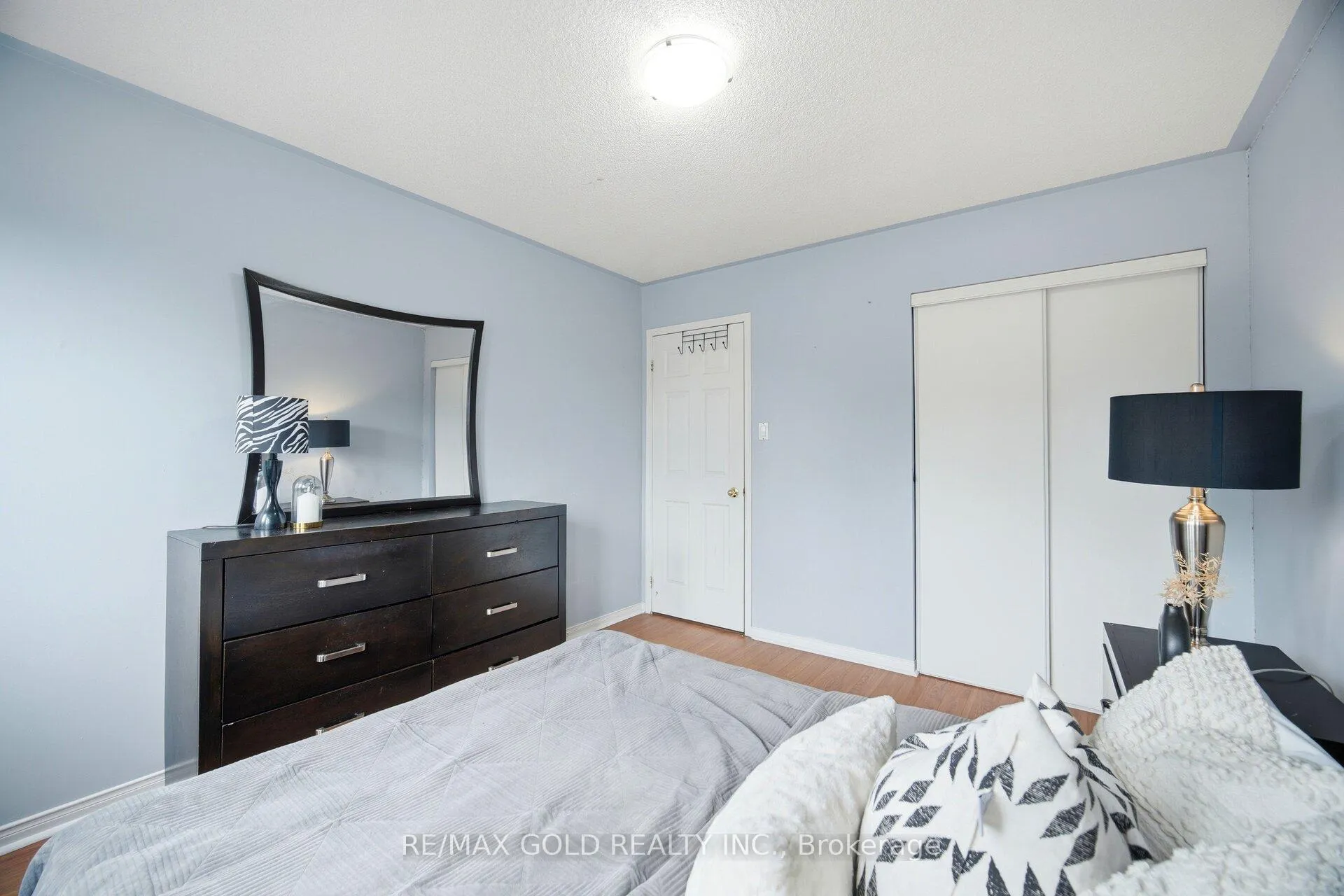 Photo 29 of 143 Royal Orchard Drive, Brampton, Brampton West — HOMEH