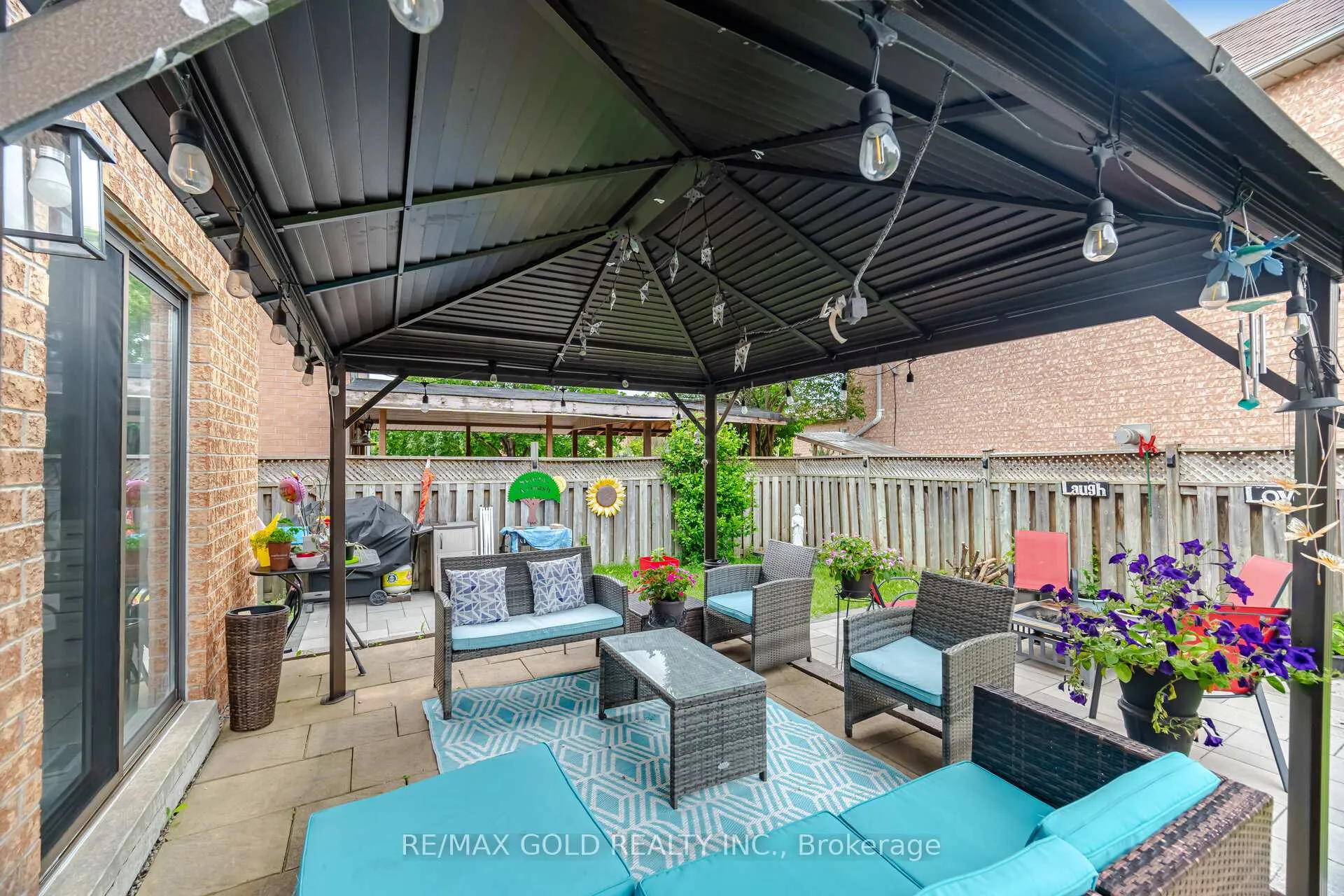 Photo 38 of 143 Royal Orchard Drive, Brampton, Brampton West — HOMEH