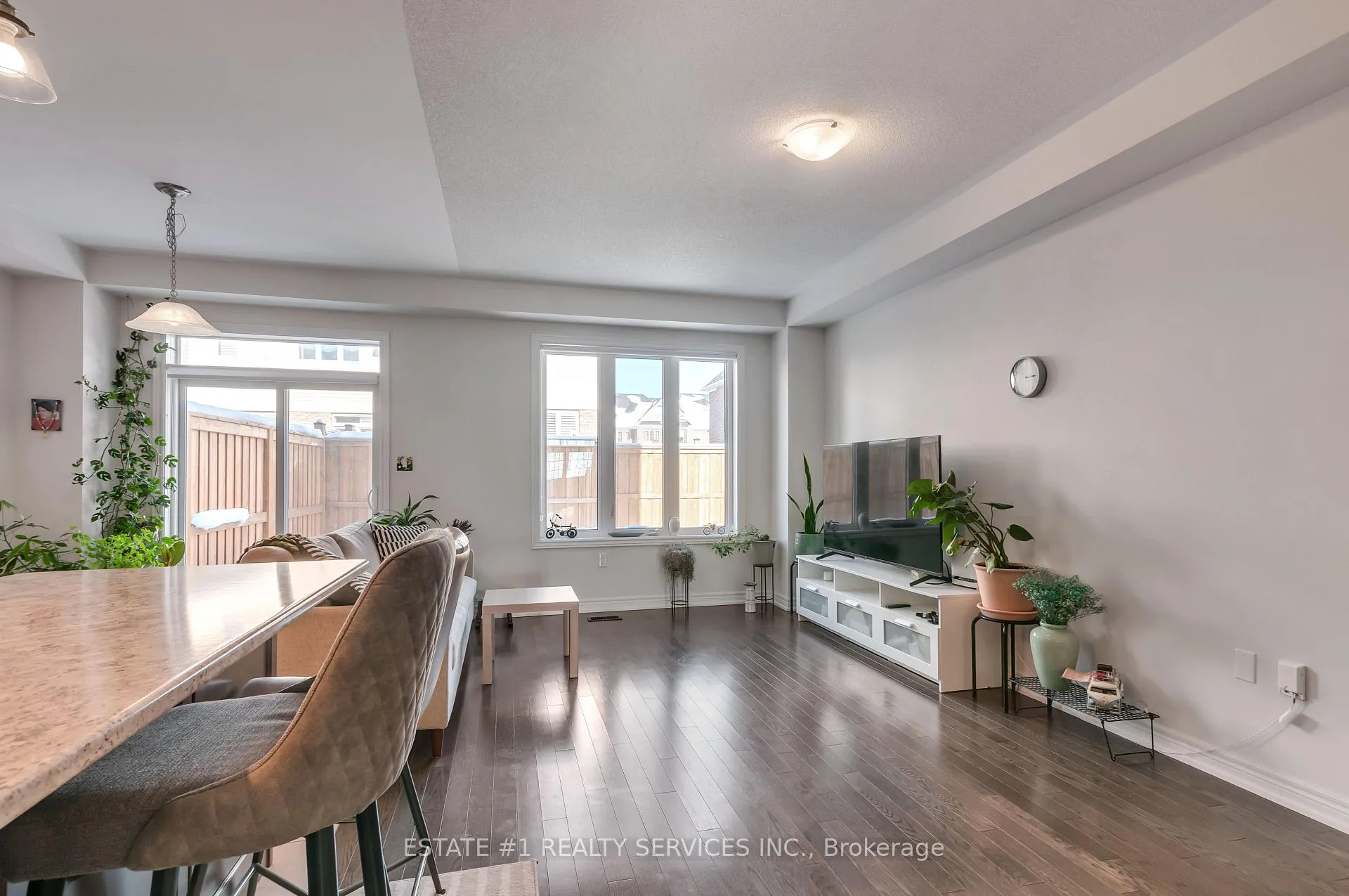 Photo 9 of 116 Mutrie Boulevard, Guelph/Eramosa, Rockwood — HOMEH