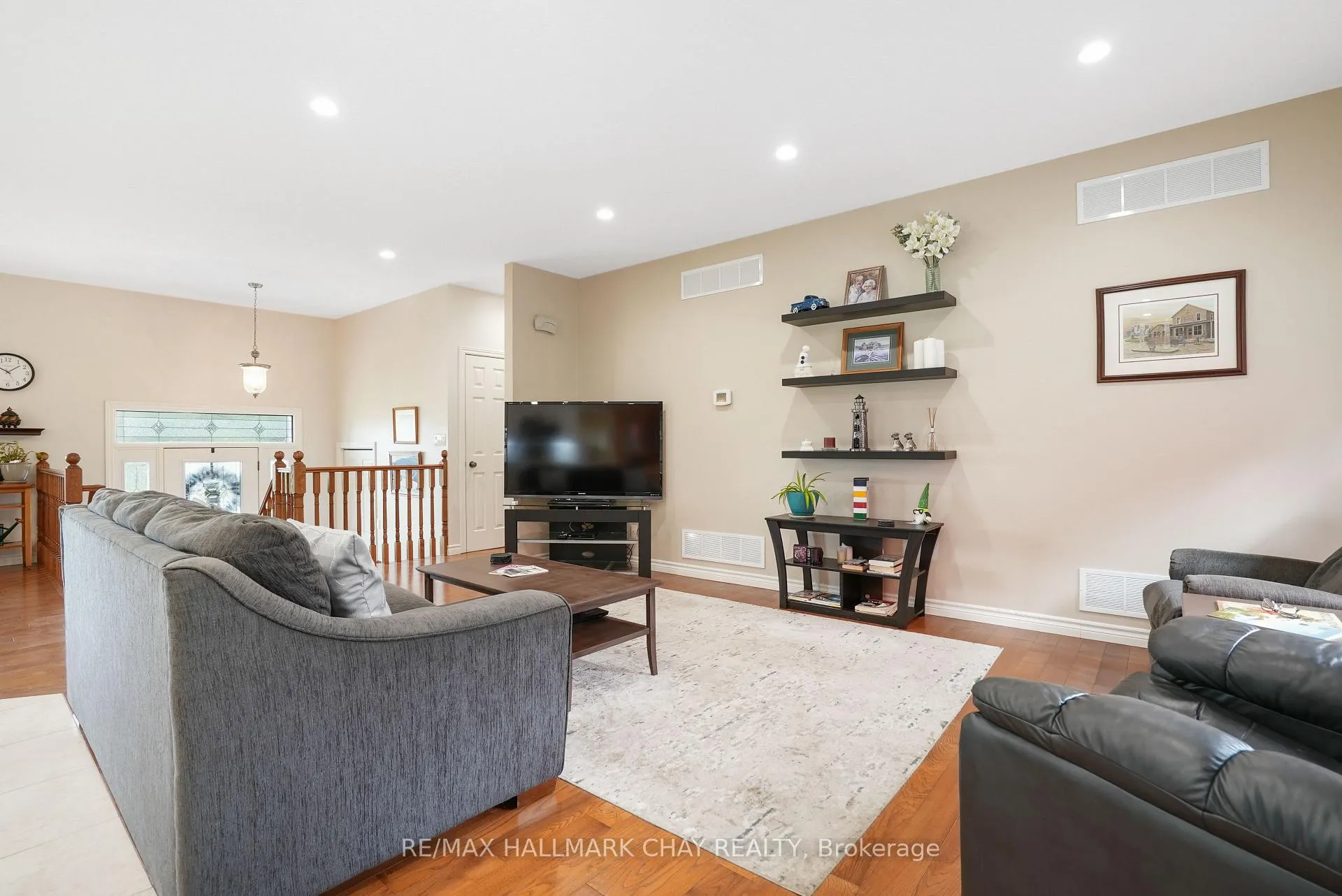 Photo 6 of 13895 County Rd 27, Springwater, Rural Springwater — HOMEH