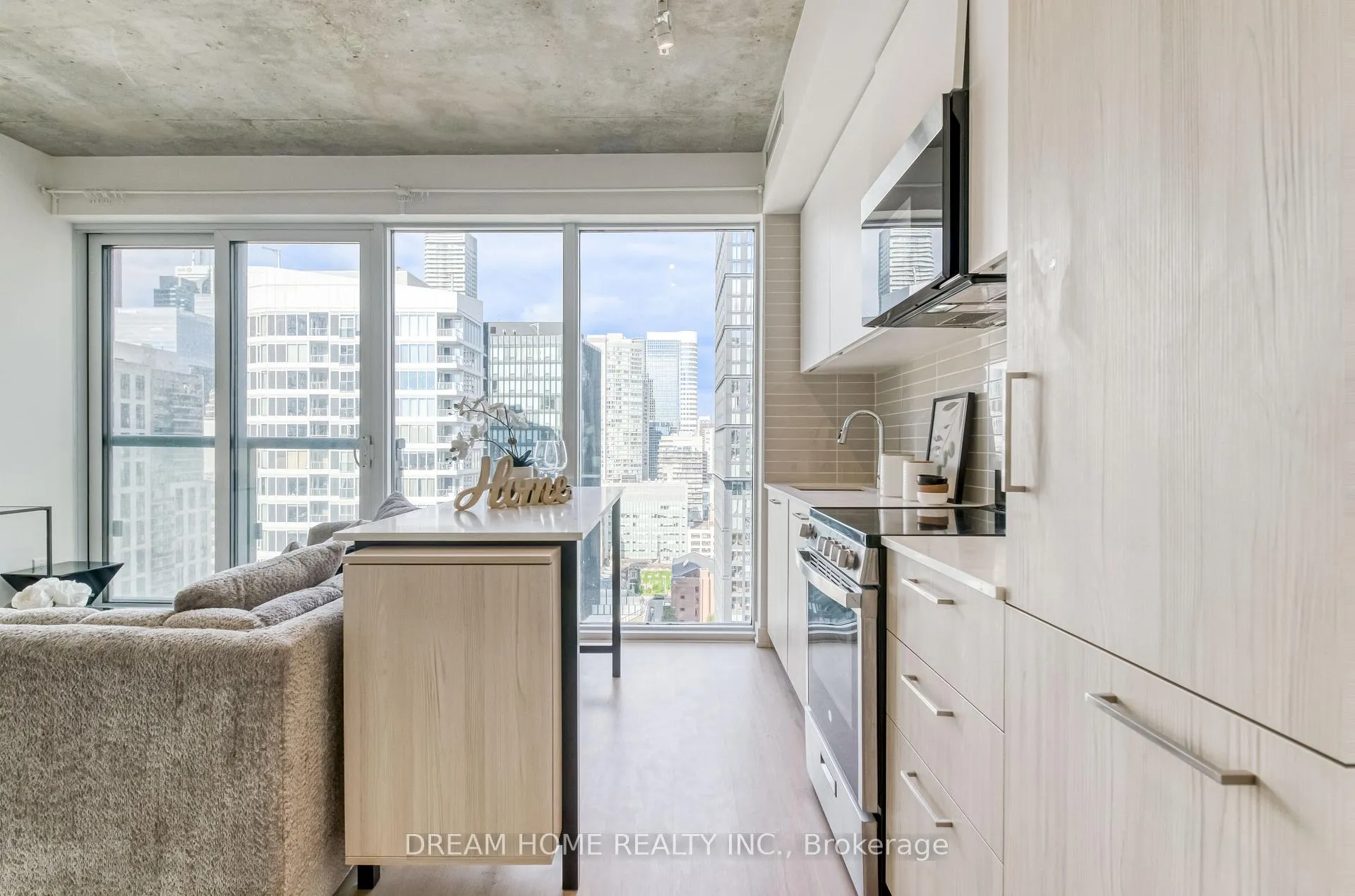 Photo 6 of Unit 2204, 65 Mutual Street, Toronto, Church-Yonge Corridor — HOMEH