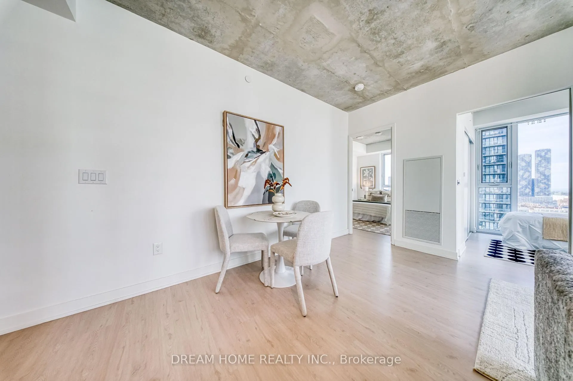 Photo 9 of Unit 2204, 65 Mutual Street, Toronto, Church-Yonge Corridor — HOMEH