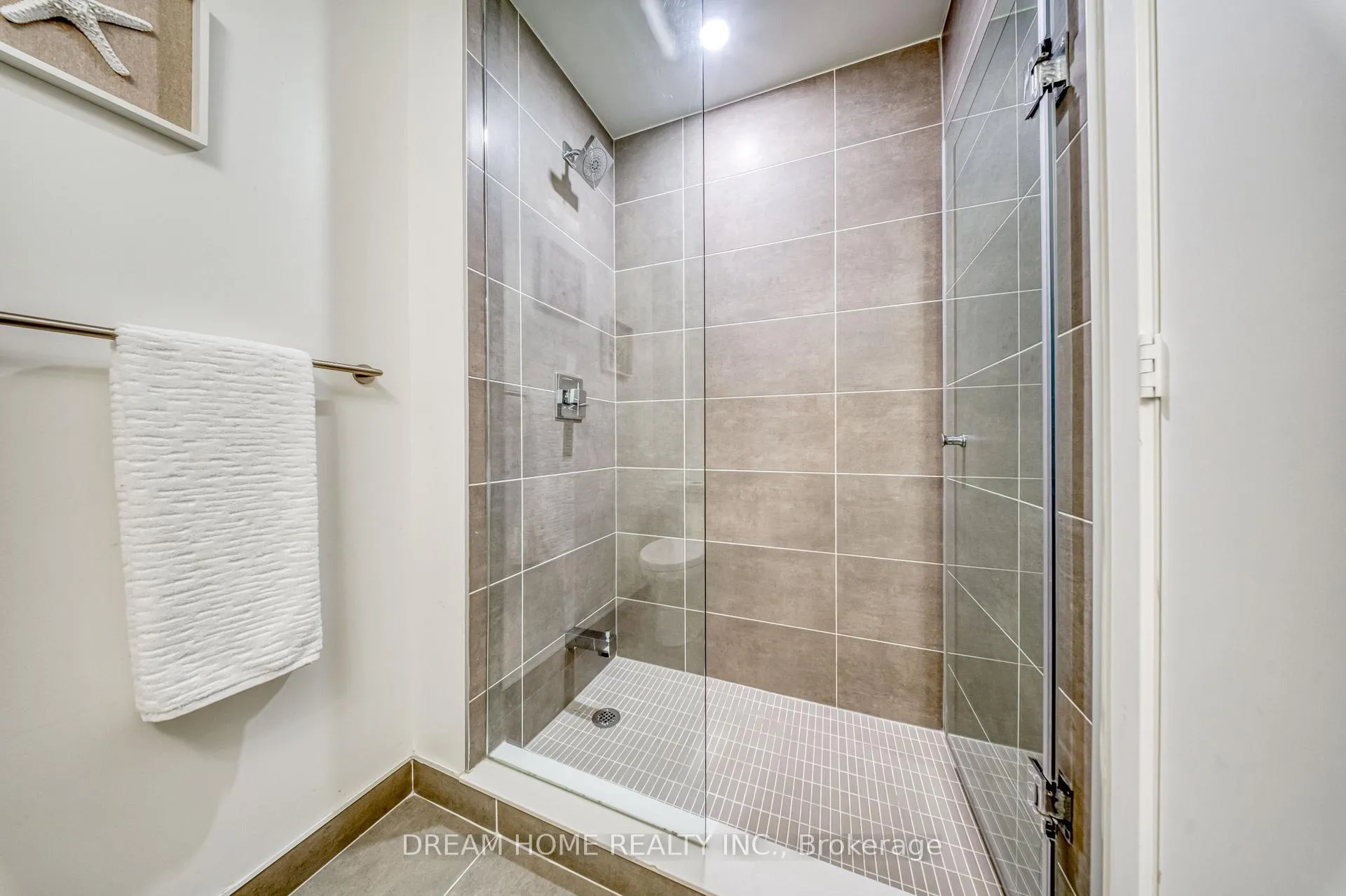 Photo 20 of Unit 2204, 65 Mutual Street, Toronto, Church-Yonge Corridor — HOMEH