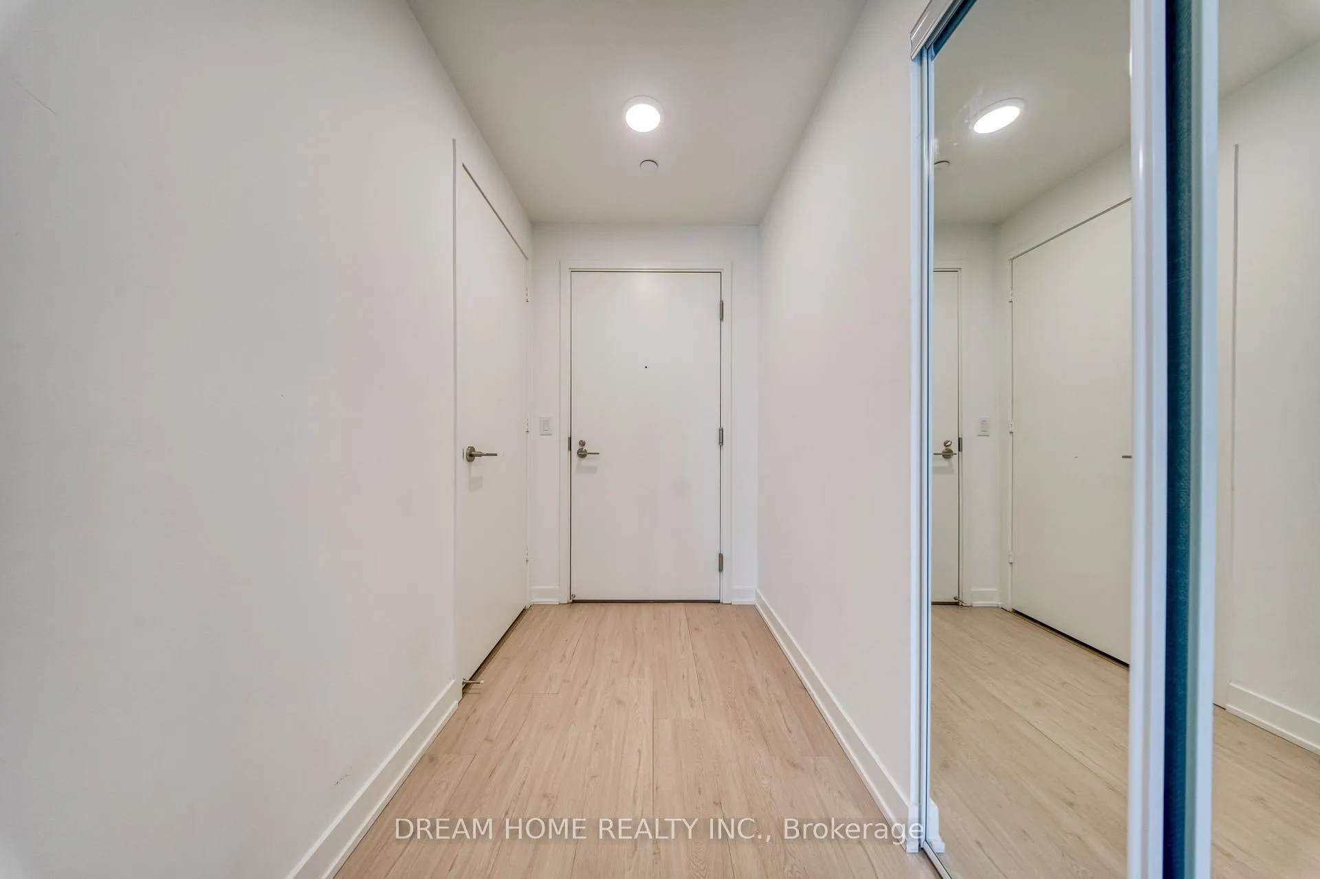 Photo 22 of Unit 2204, 65 Mutual Street, Toronto, Church-Yonge Corridor — HOMEH