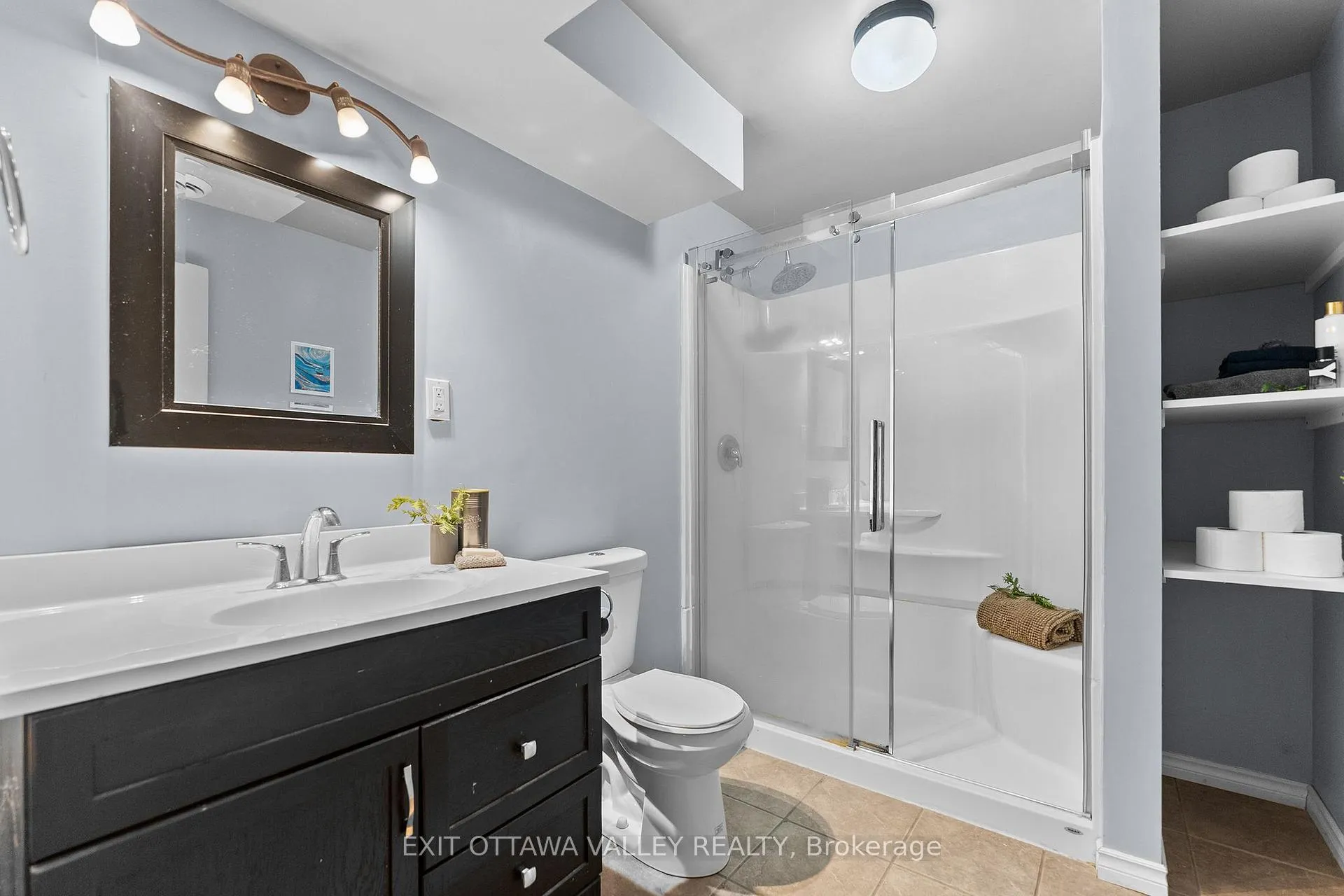 Photo 20 of 9 Minto Street, Whitewater Region, Beachburg — HOMEH