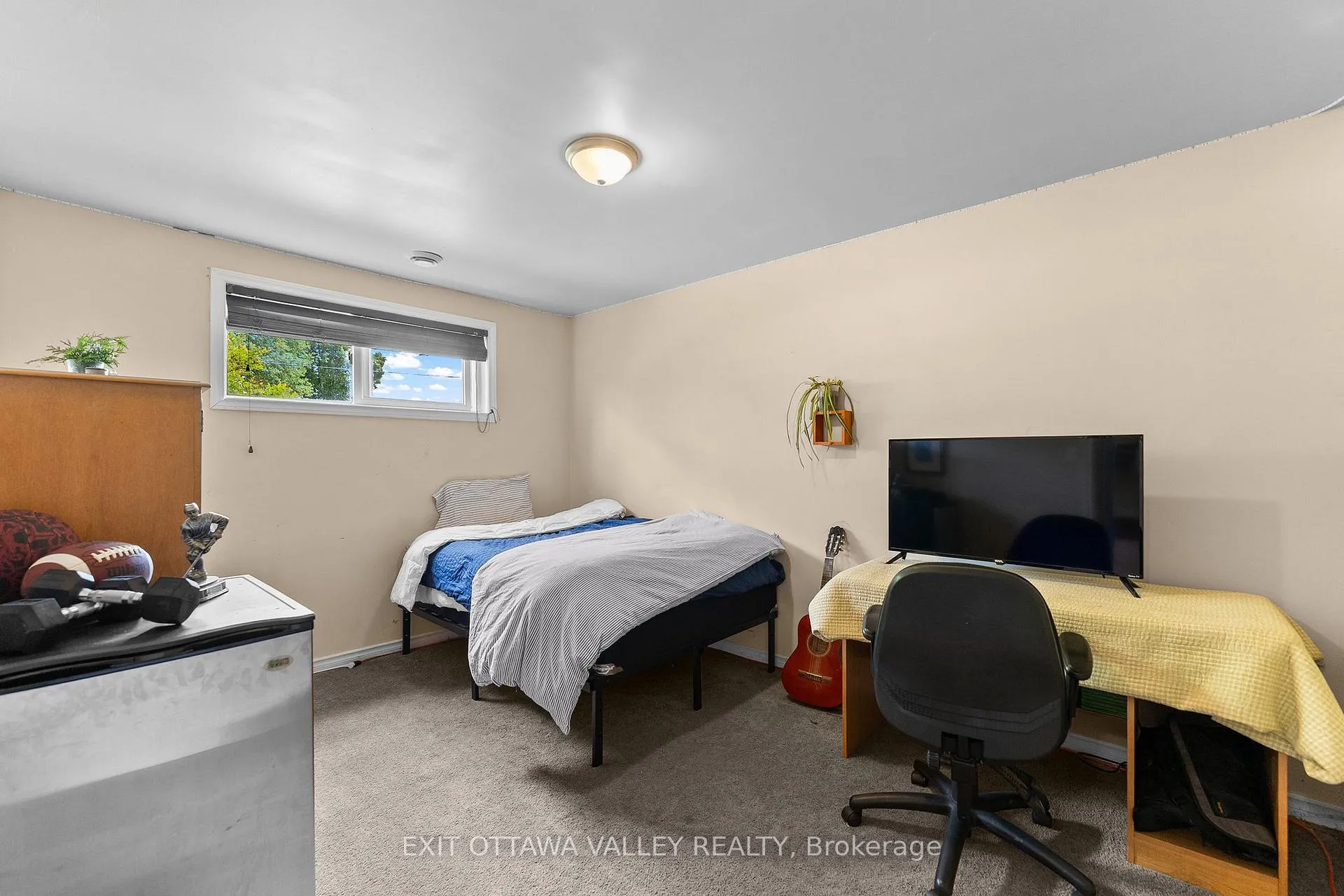 Photo 26 of 9 Minto Street, Whitewater Region, Beachburg — HOMEH