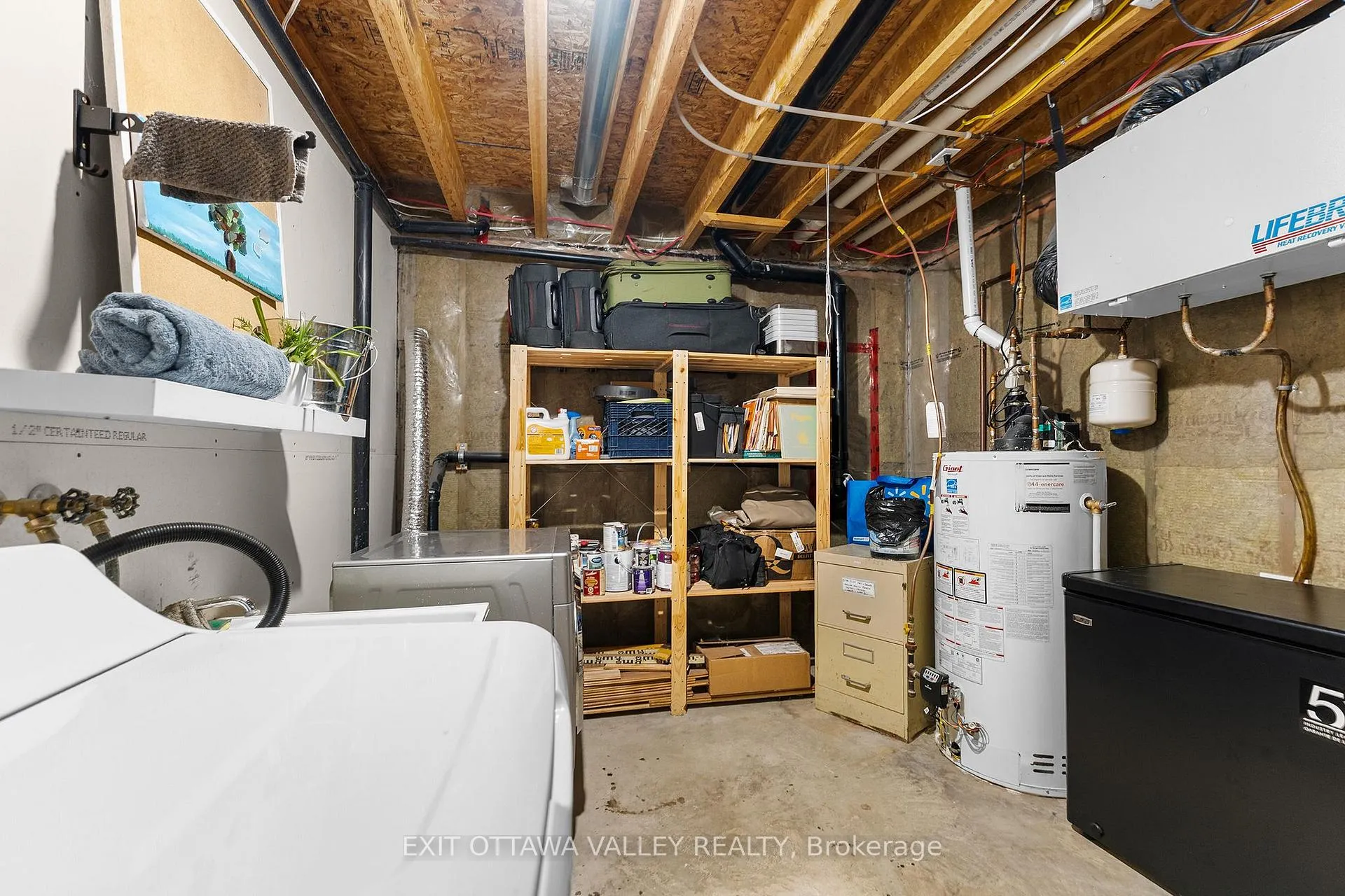 Photo 32 of 9 Minto Street, Whitewater Region, Beachburg — HOMEH