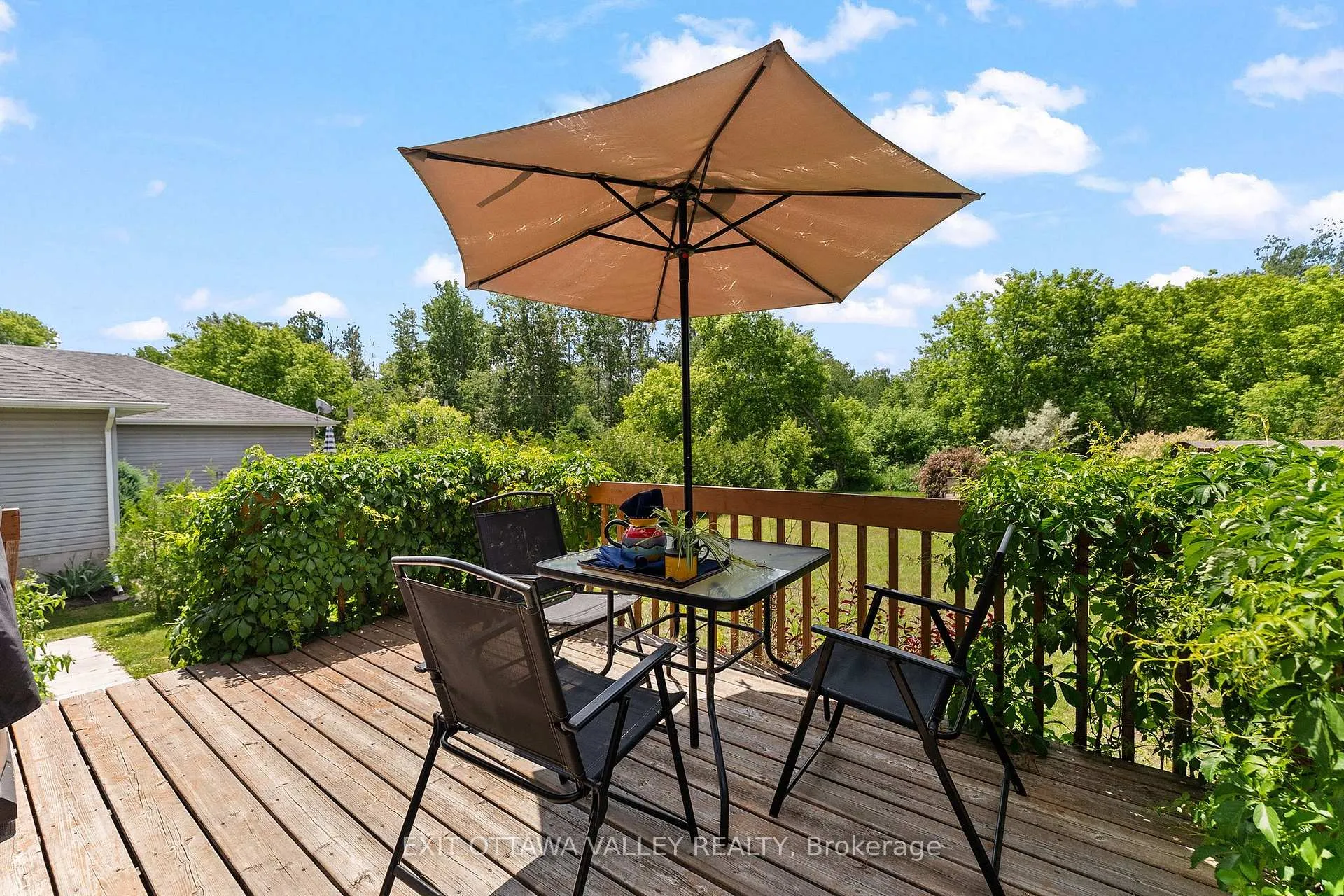 Photo 34 of 9 Minto Street, Whitewater Region, Beachburg — HOMEH