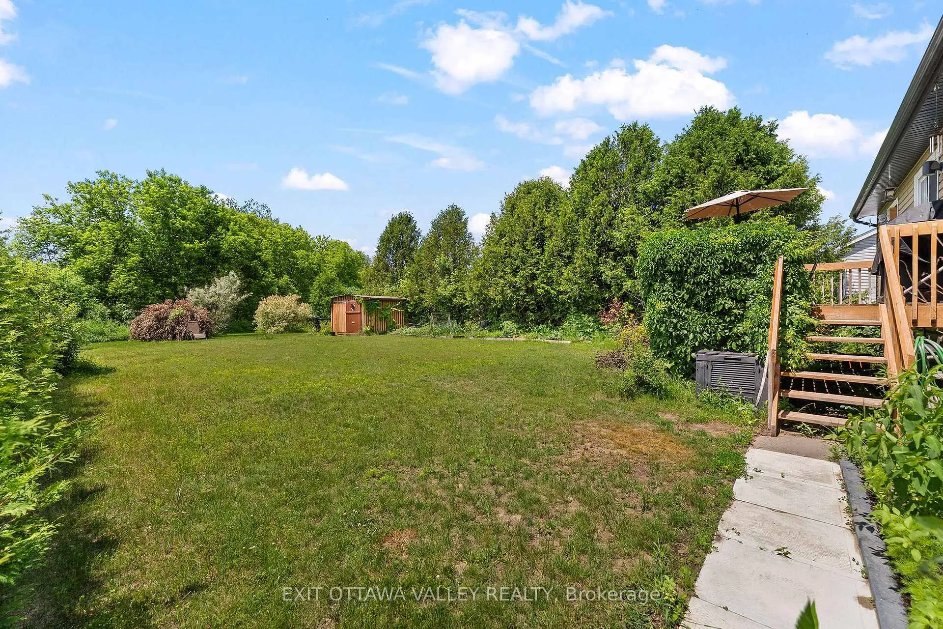 Photo 36 of 9 Minto Street, Whitewater Region, Beachburg — HOMEH