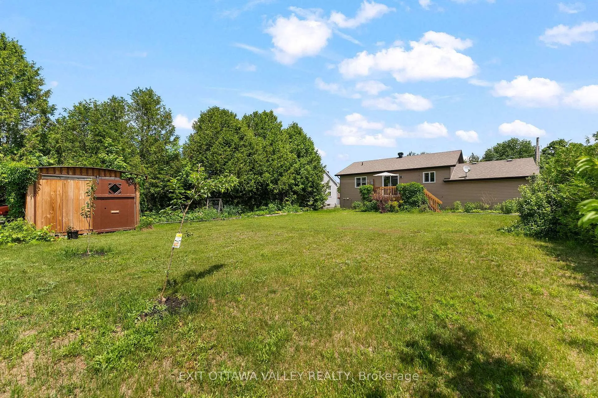 Photo 39 of 9 Minto Street, Whitewater Region, Beachburg — HOMEH