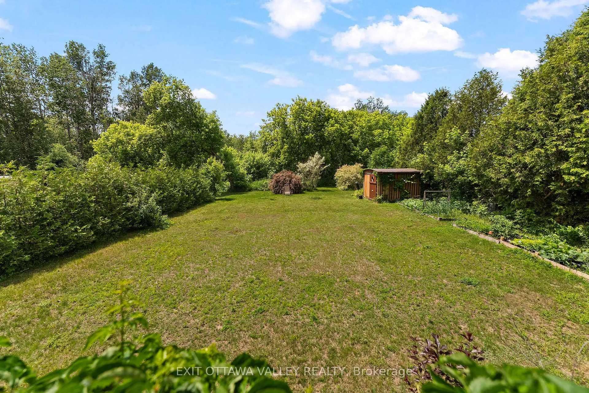 Photo 41 of 9 Minto Street, Whitewater Region, Beachburg — HOMEH