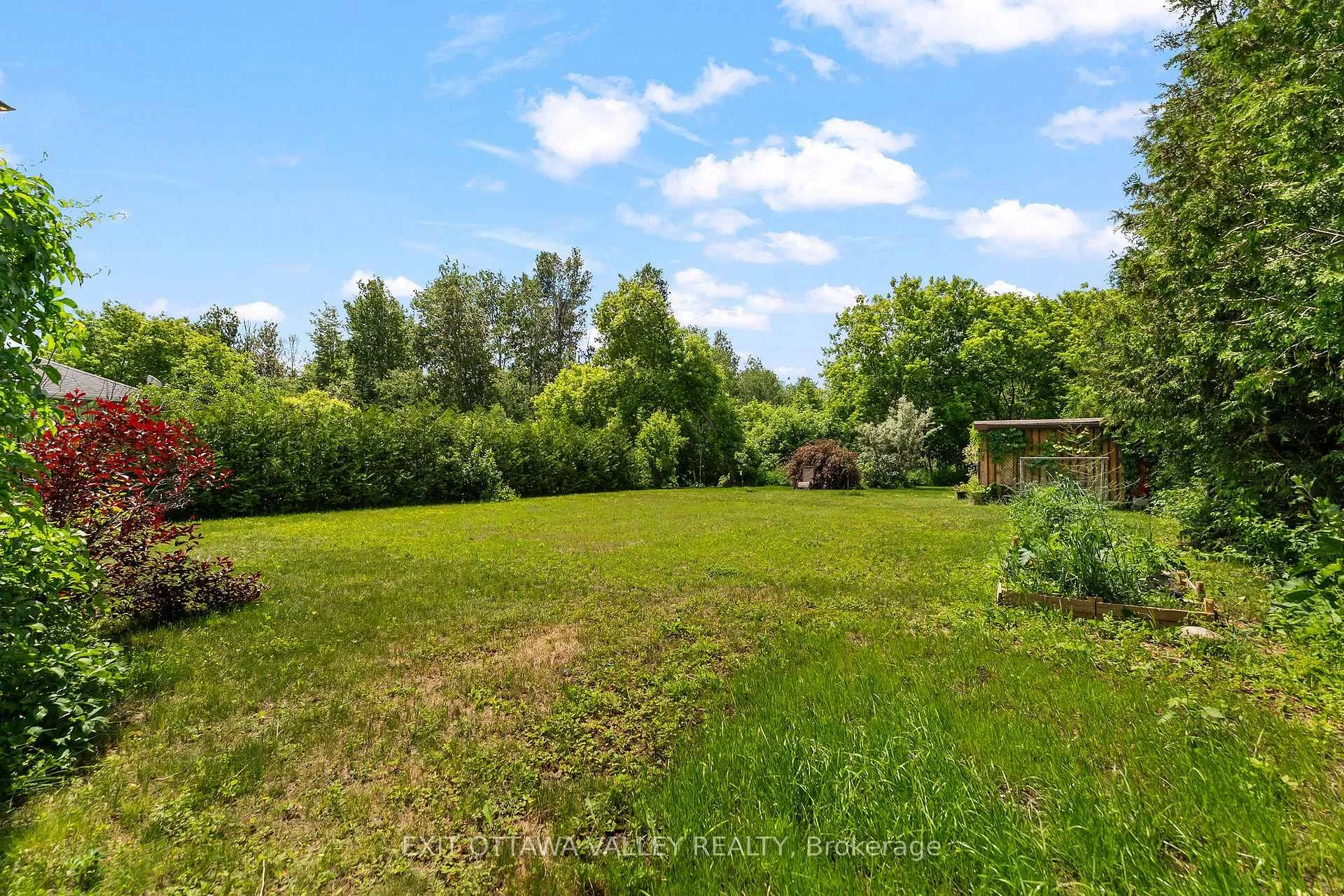 Photo 42 of 9 Minto Street, Whitewater Region, Beachburg — HOMEH