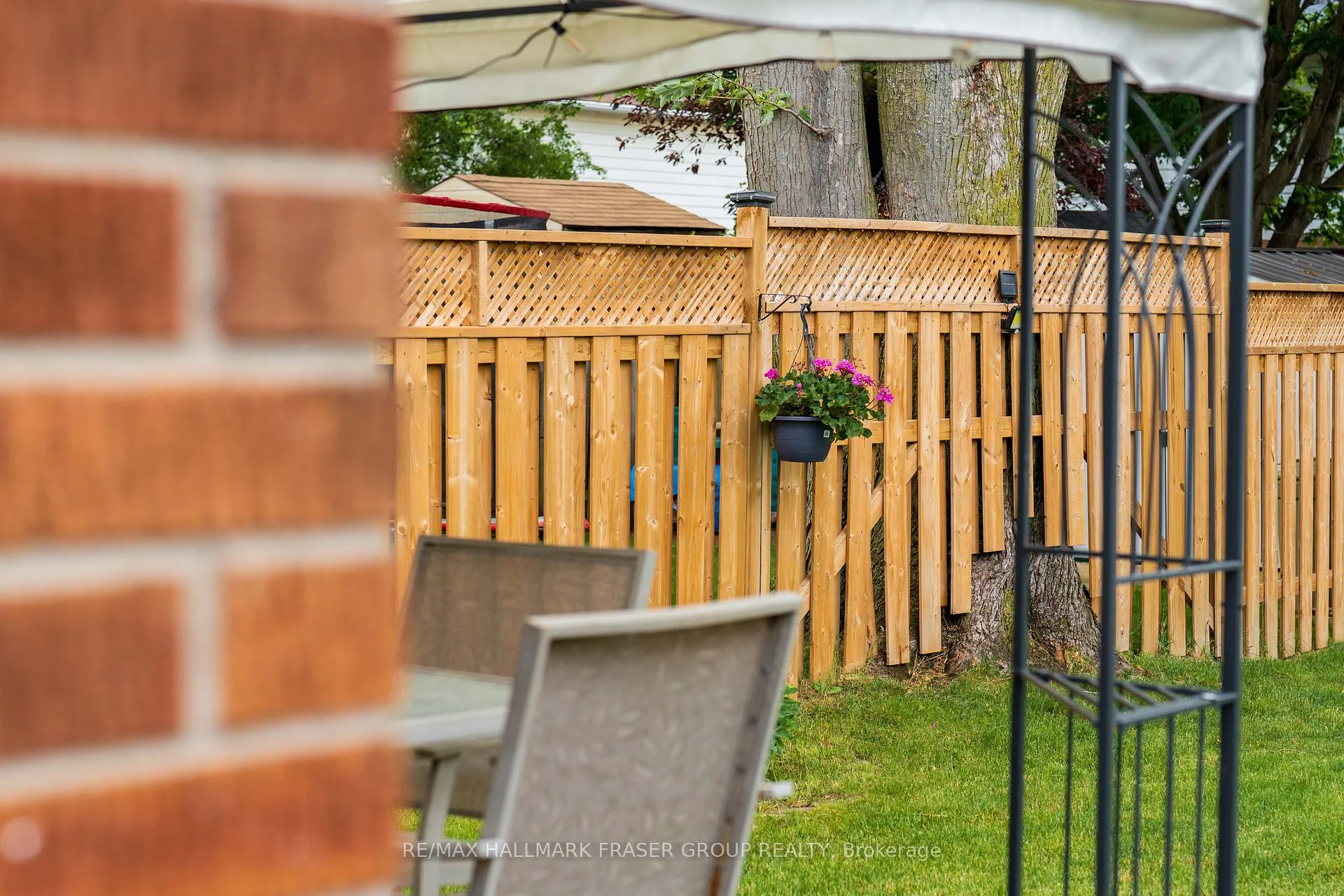 Photo 8 of 230 Kinmount Crescent, Oshawa, Lakeview — HOMEH