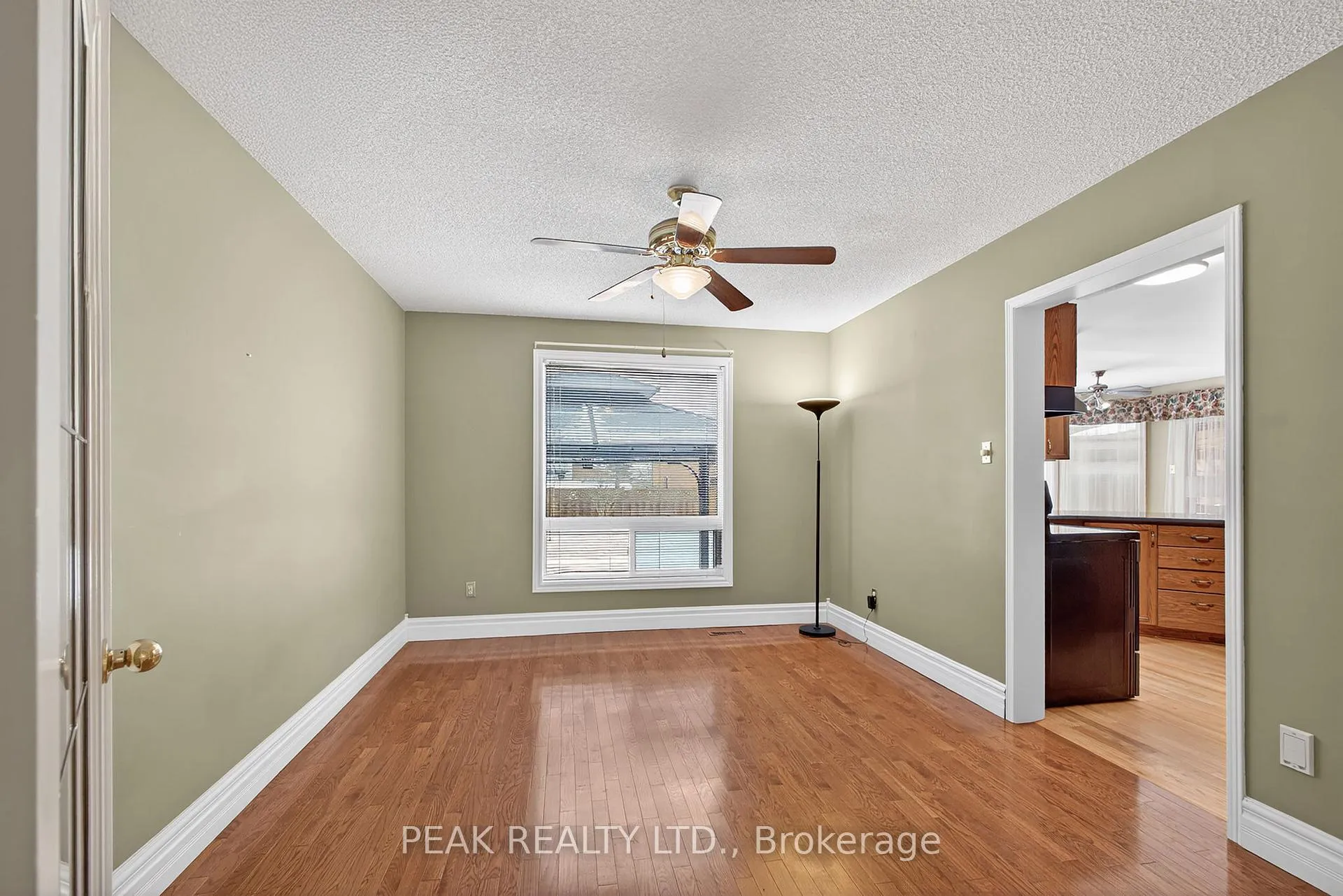 Photo 10 of 223 Glenvalley Drive, Cambridge — HOMEH