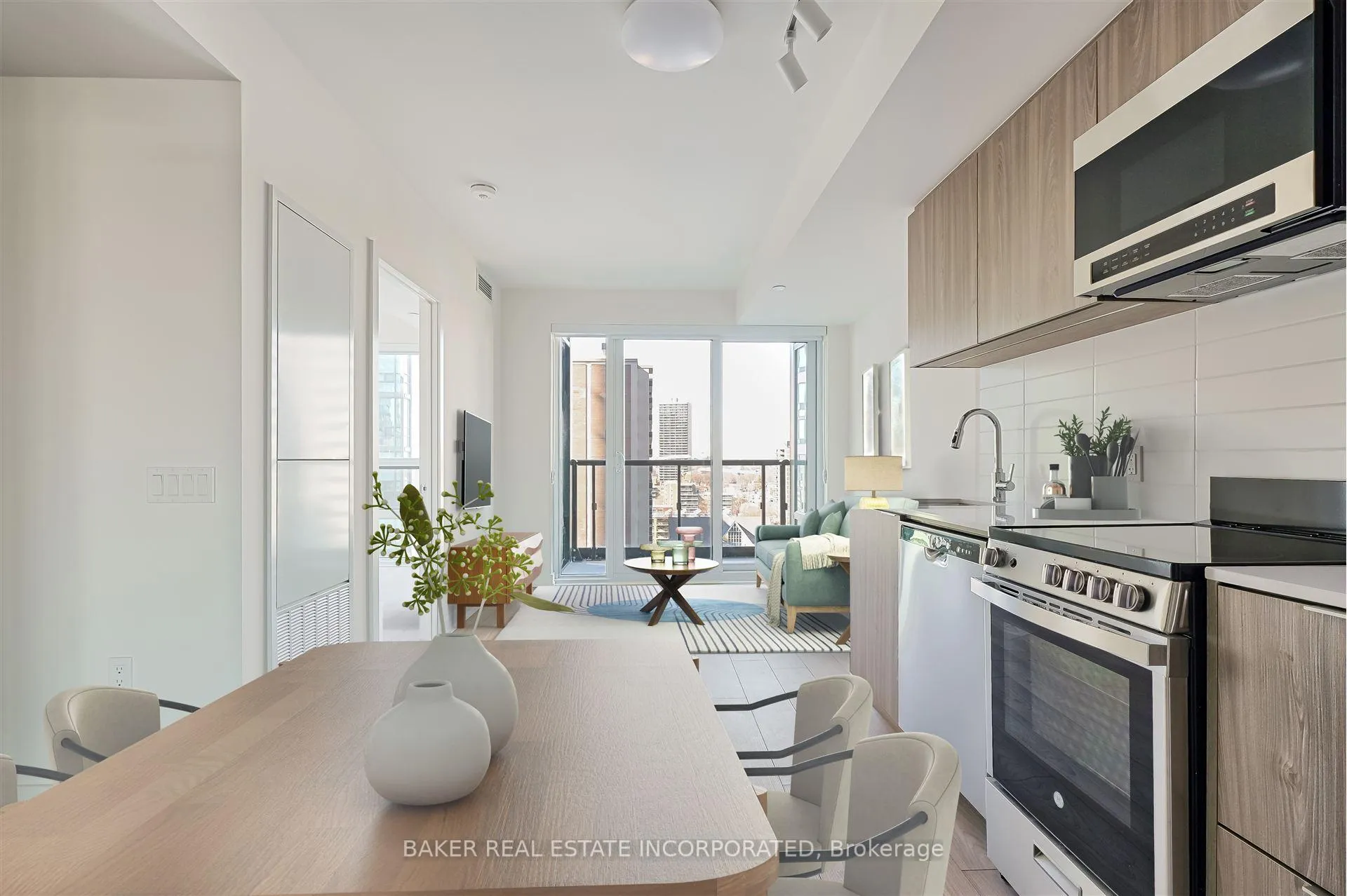 Photo 1 of Unit 706, 223 Redpath Avenue, Toronto, Mount Pleasant West — HOMEH