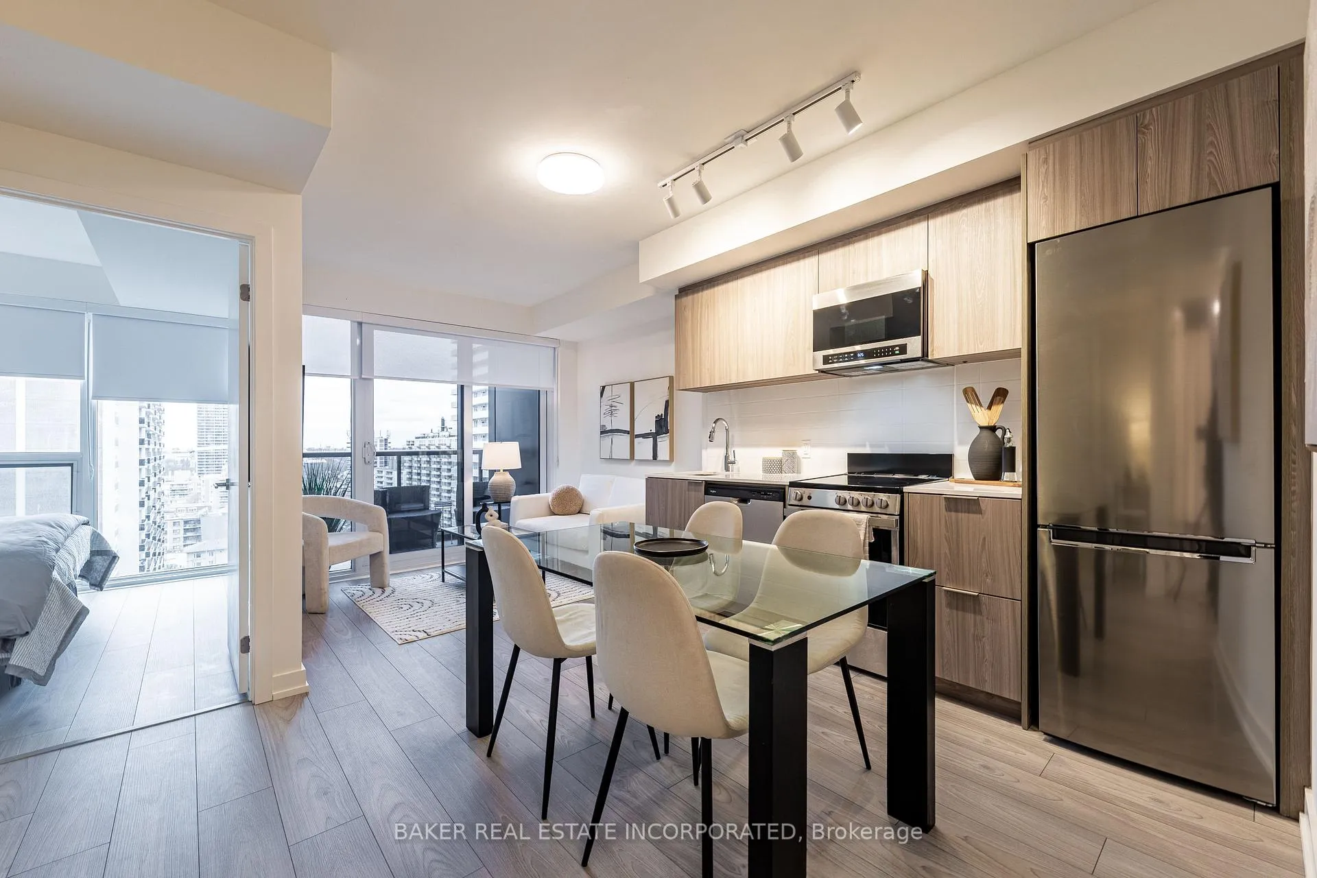 Photo 16 of Unit 807, 223 Redpath Avenue, Toronto, Mount Pleasant West — HOMEH