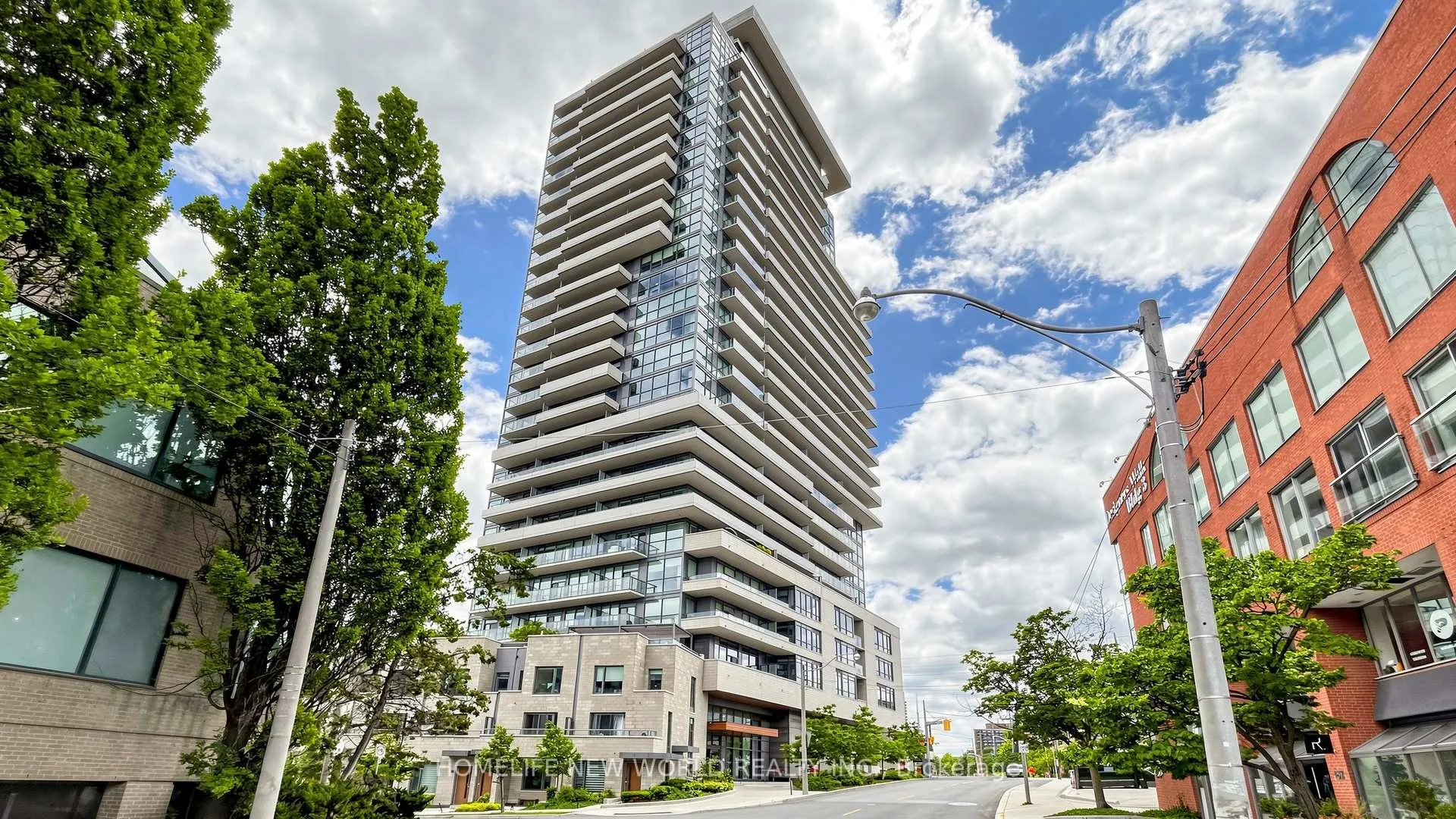 Photo 2 of Unit 802, 181 Bedford Road, Toronto, The Annex — HOMEH