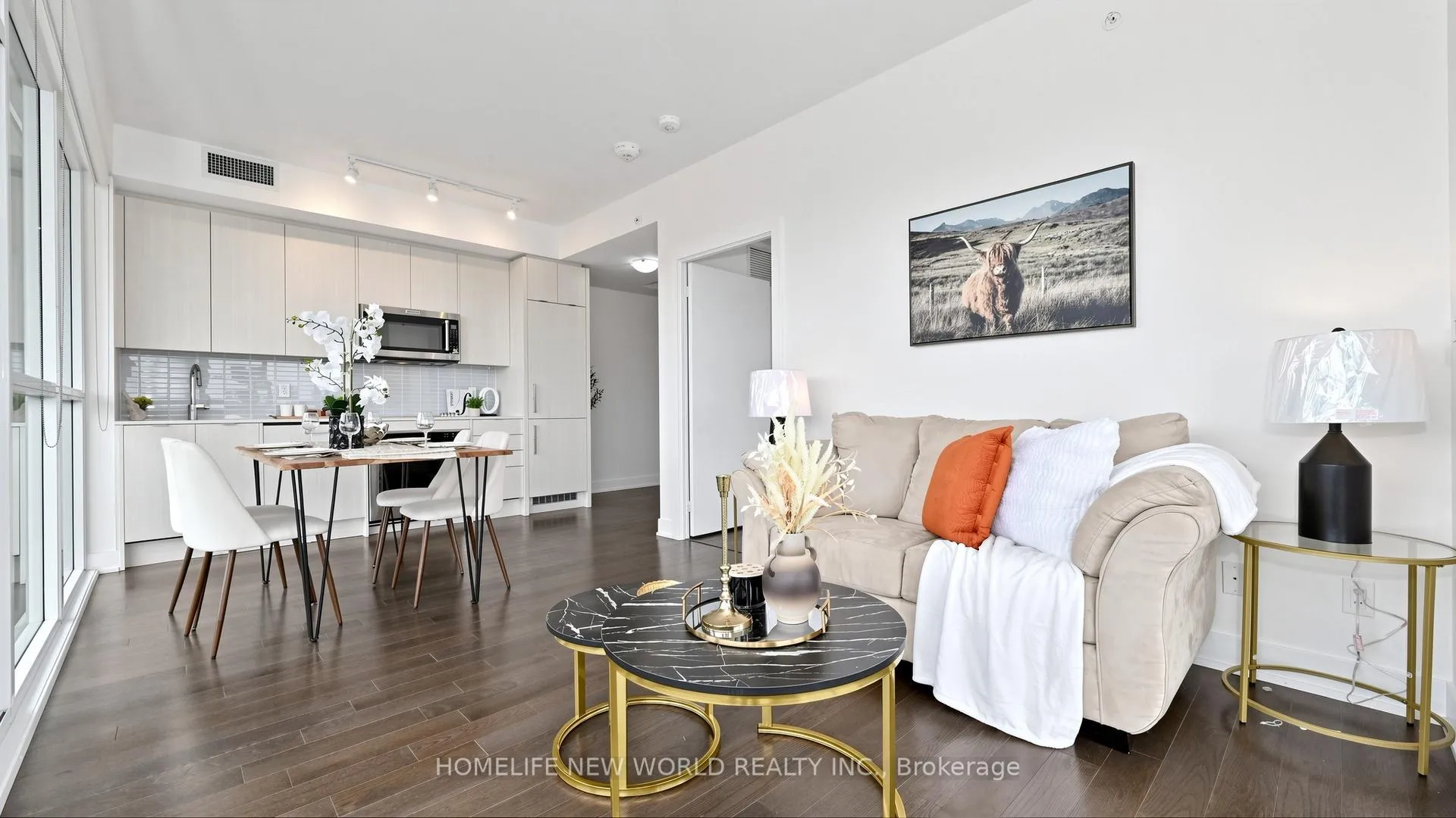 Photo 10 of Unit 802, 181 Bedford Road, Toronto, The Annex — HOMEH