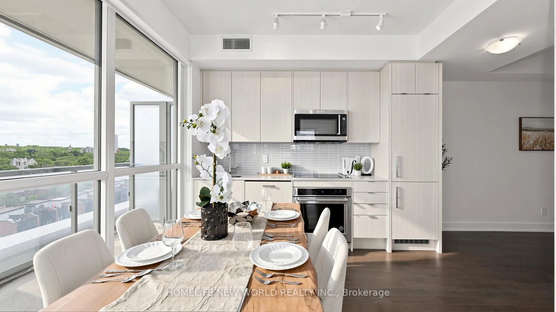 Photo 13 of Unit 802, 181 Bedford Road, Toronto, The Annex — HOMEH