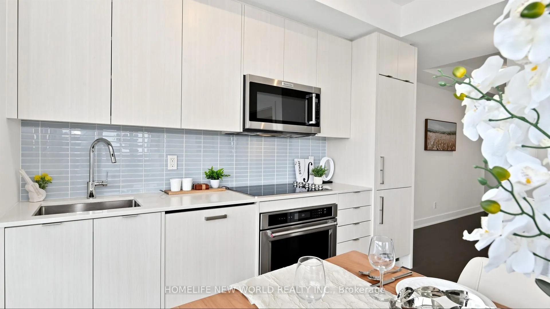Photo 16 of Unit 802, 181 Bedford Road, Toronto, The Annex — HOMEH