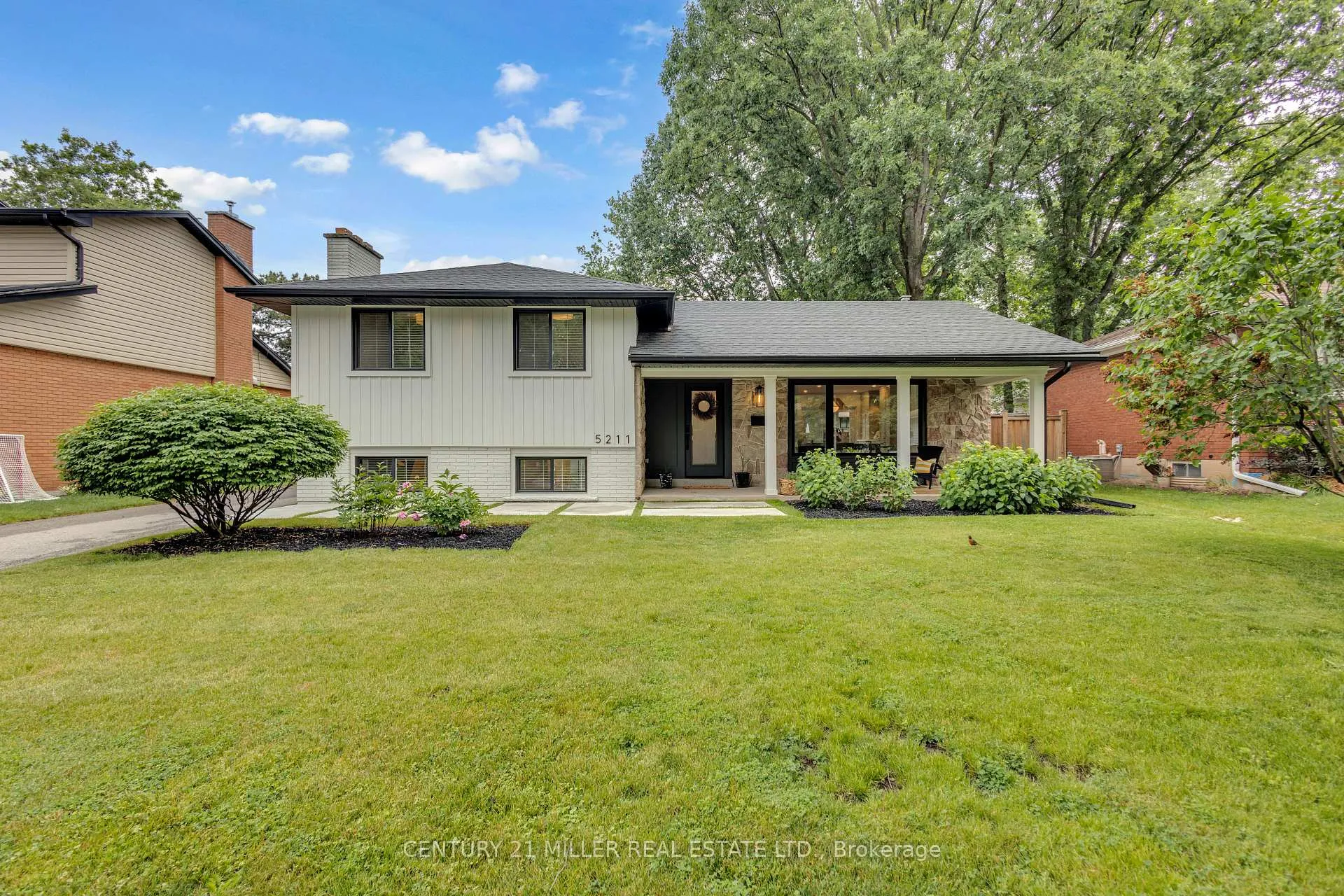 Photo 1 of 5211 Tamarac Drive, Burlington, Appleby — HOMEH