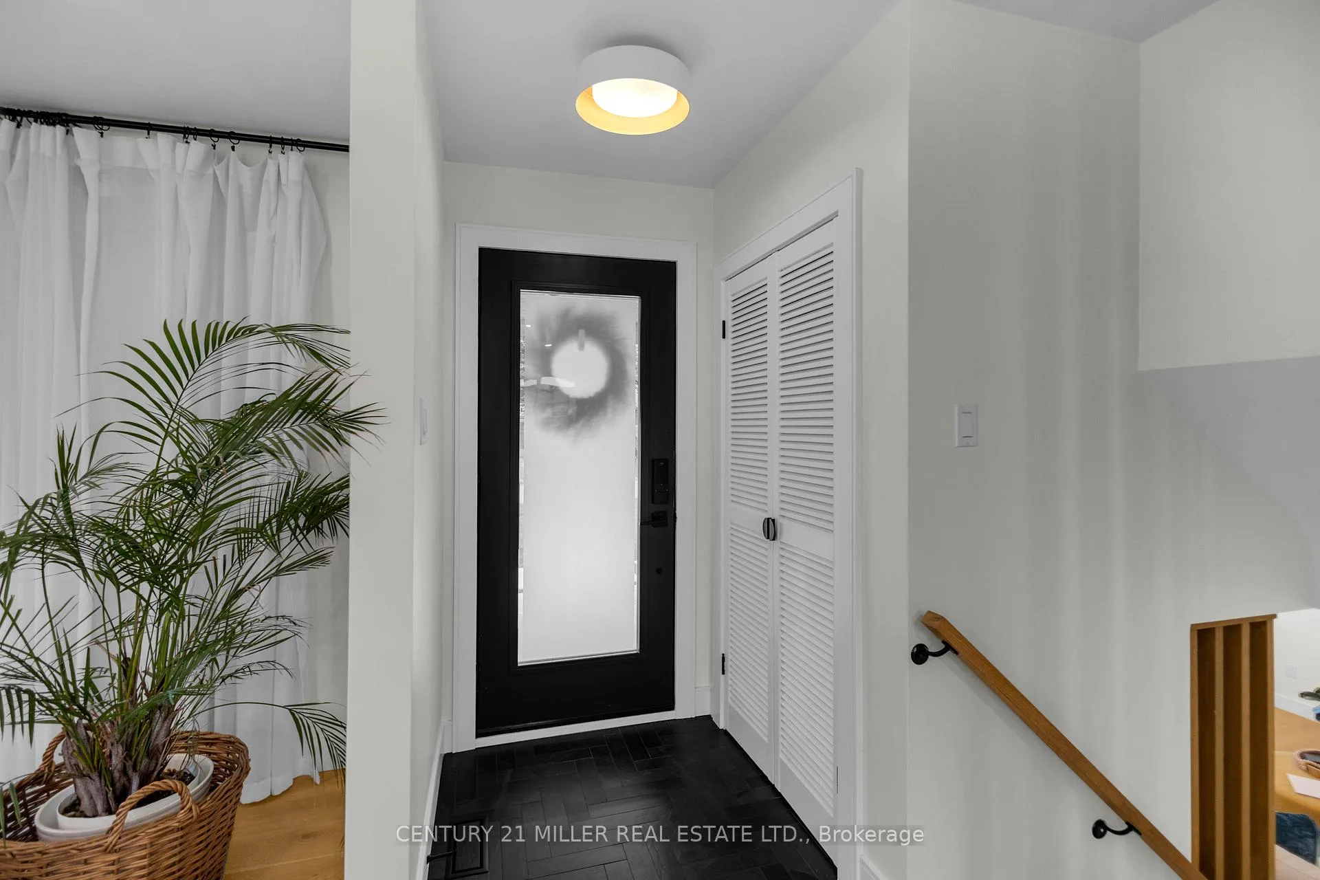 Photo 6 of 5211 Tamarac Drive, Burlington, Appleby — HOMEH