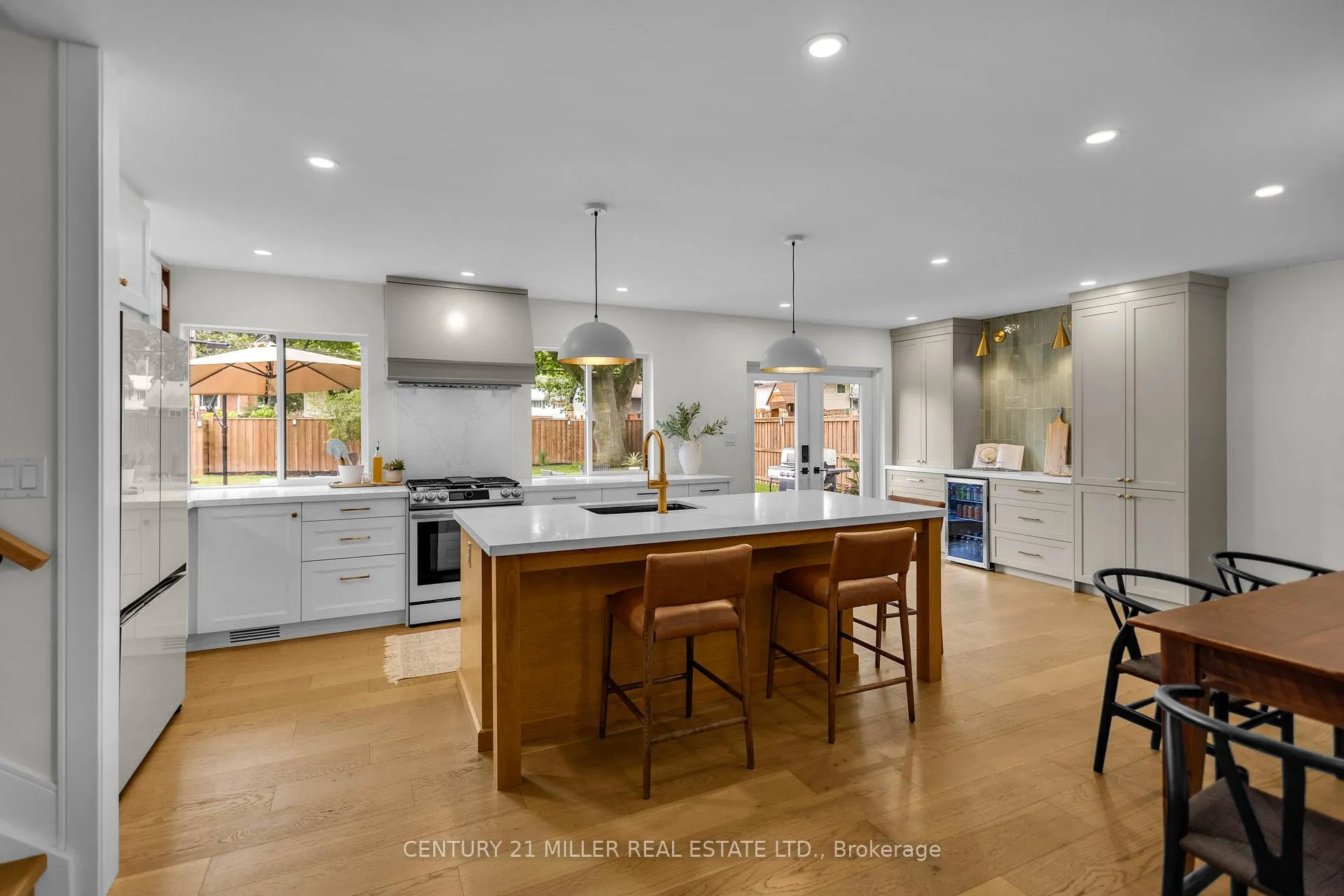 Photo 7 of 5211 Tamarac Drive, Burlington, Appleby — HOMEH