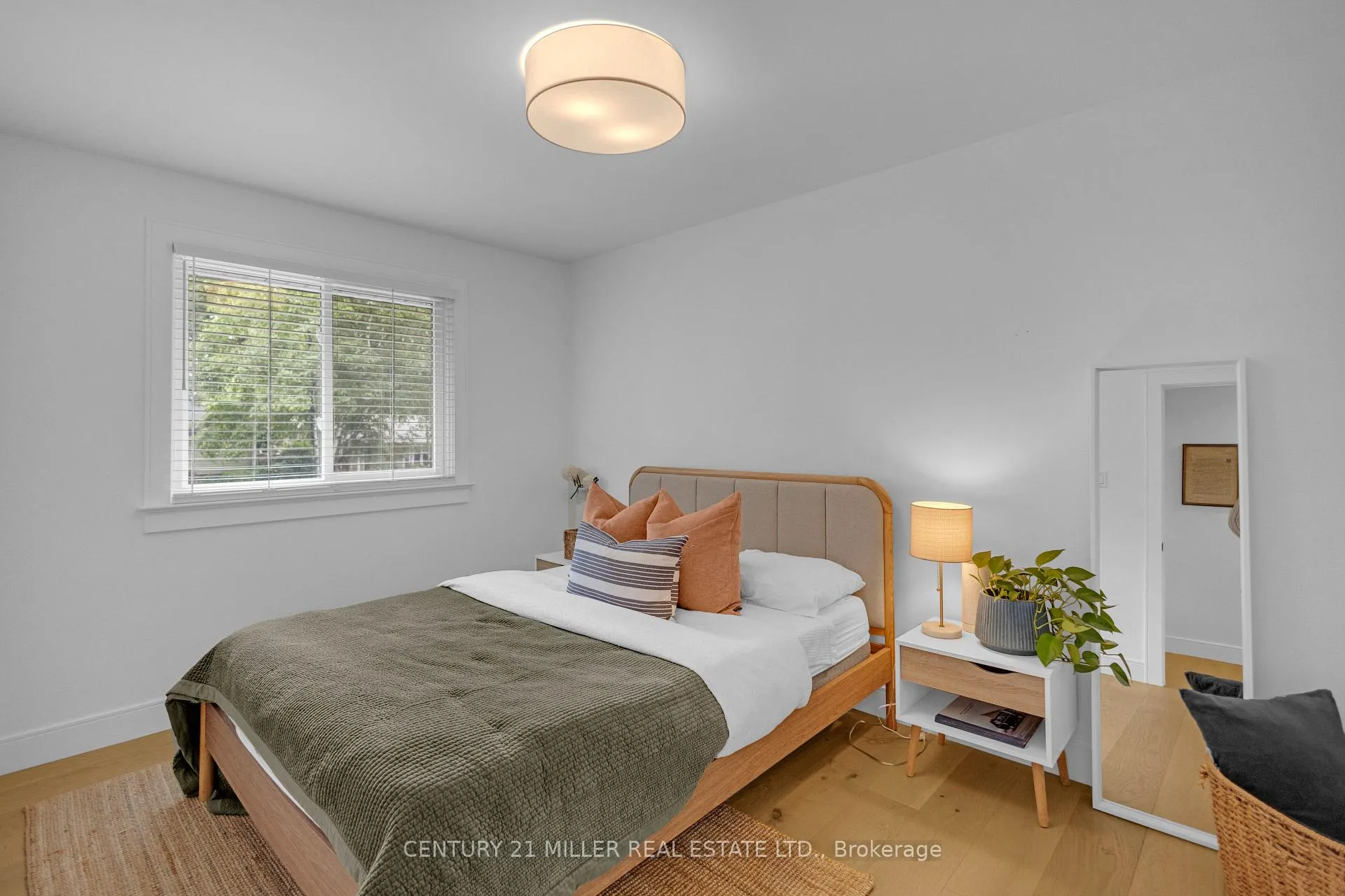 Photo 15 of 5211 Tamarac Drive, Burlington, Appleby — HOMEH