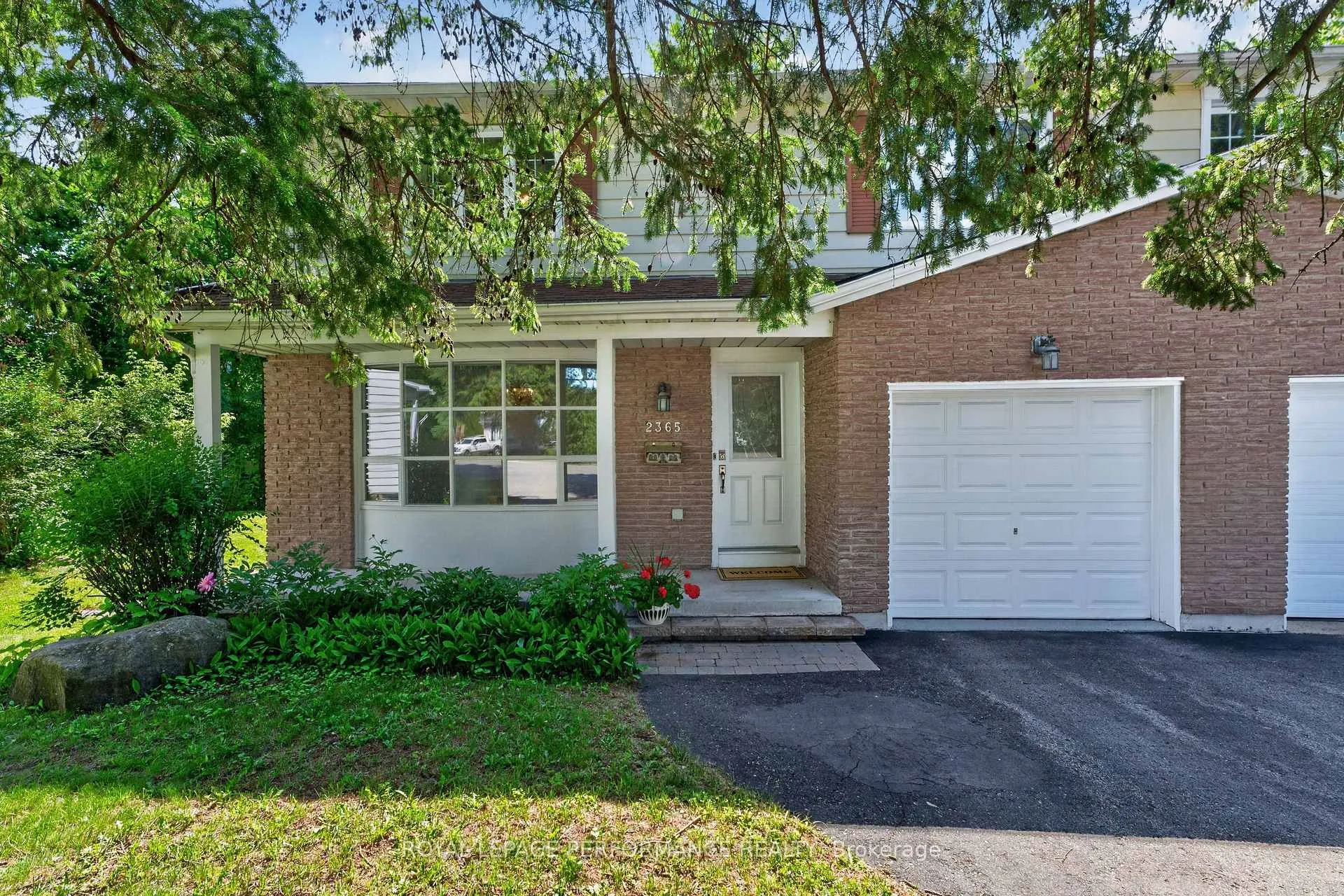 Photo 1 of 2365 Keystone Court, Ottawa, Blackburn Hamlet (South) — HOMEH