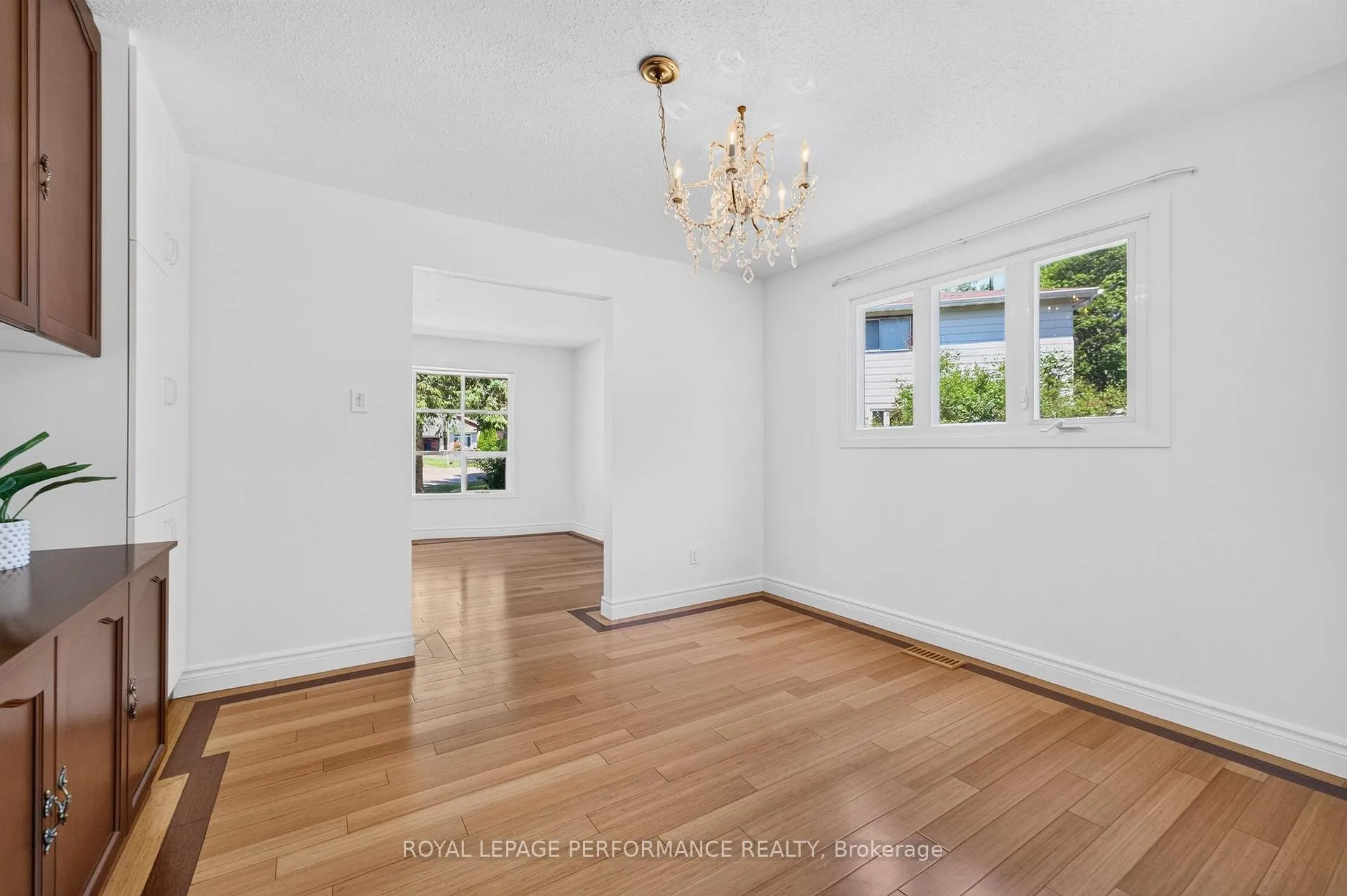 Photo 7 of 2365 Keystone Court, Ottawa, Blackburn Hamlet (South) — HOMEH