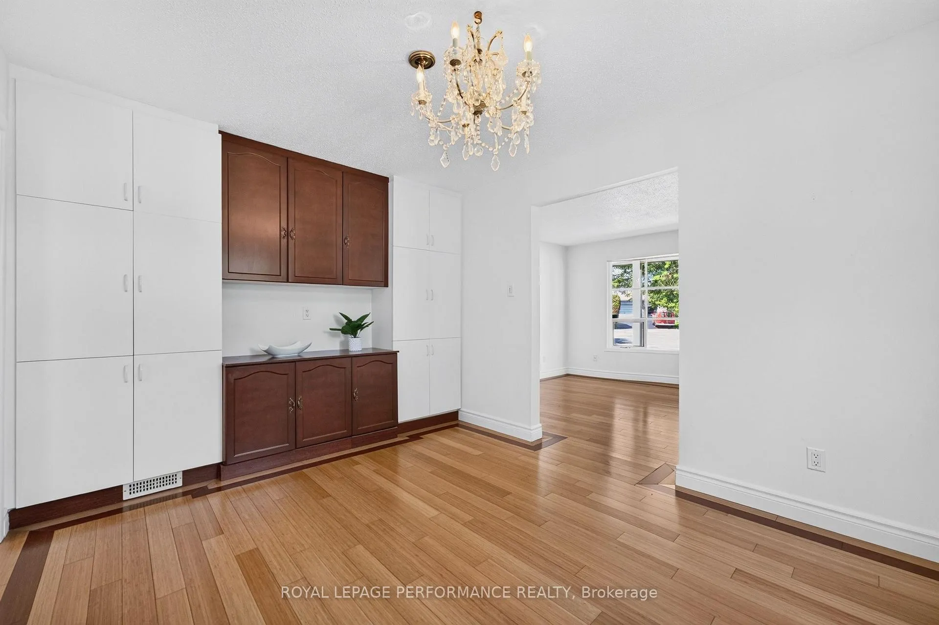 Photo 9 of 2365 Keystone Court, Ottawa, Blackburn Hamlet (South) — HOMEH
