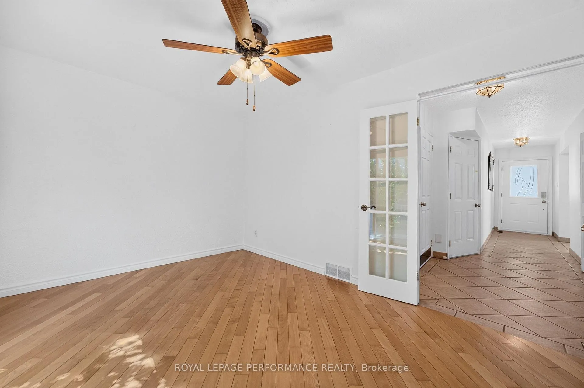 Photo 19 of 2365 Keystone Court, Ottawa, Blackburn Hamlet (South) — HOMEH