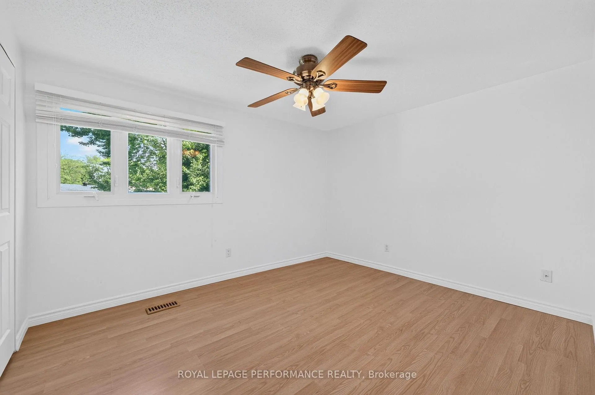 Photo 31 of 2365 Keystone Court, Ottawa, Blackburn Hamlet (South) — HOMEH