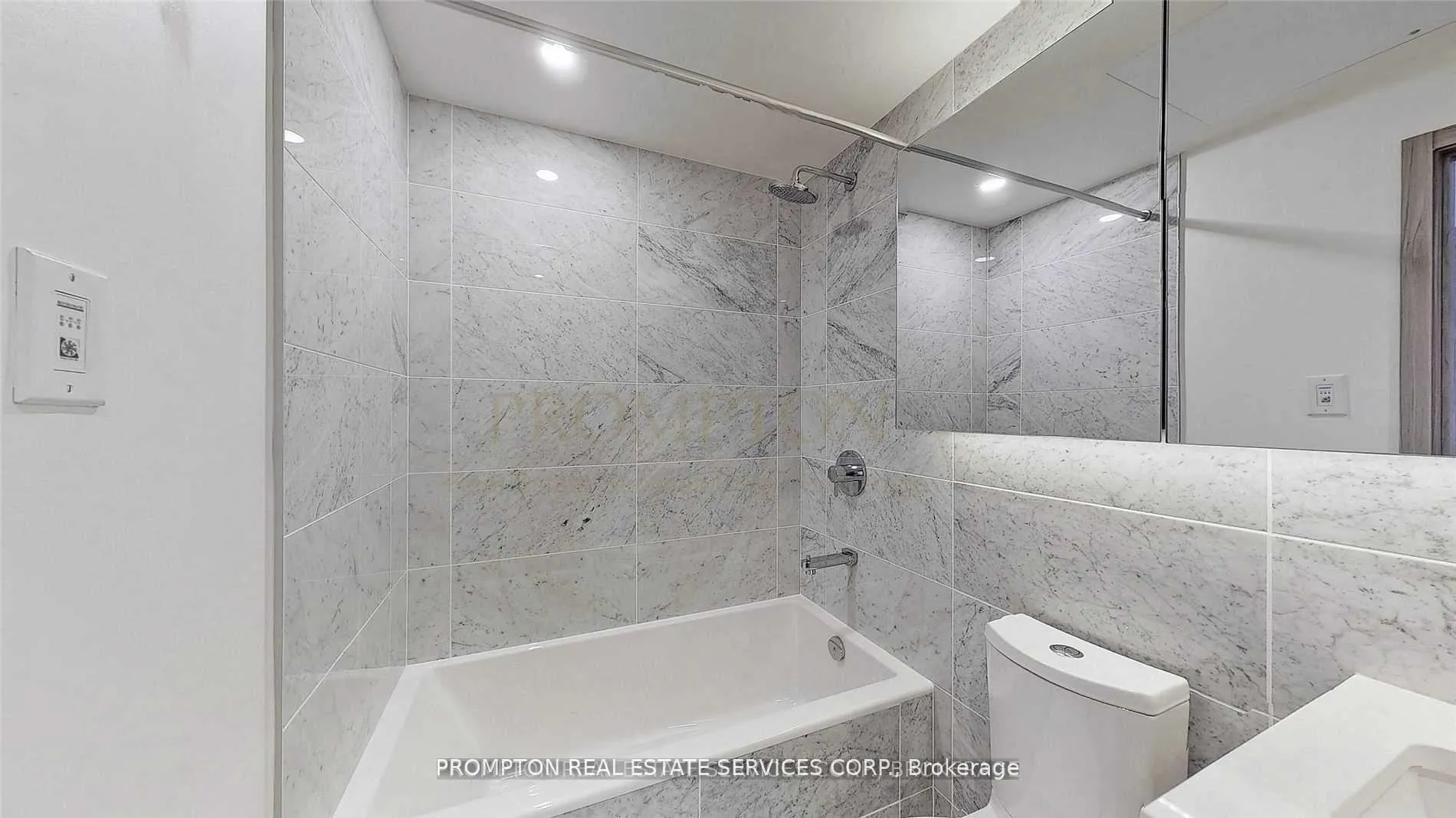 Photo 11 of Unit 2205, 95 Mcmahon Drive, North York, Bayview Village — HOMEH