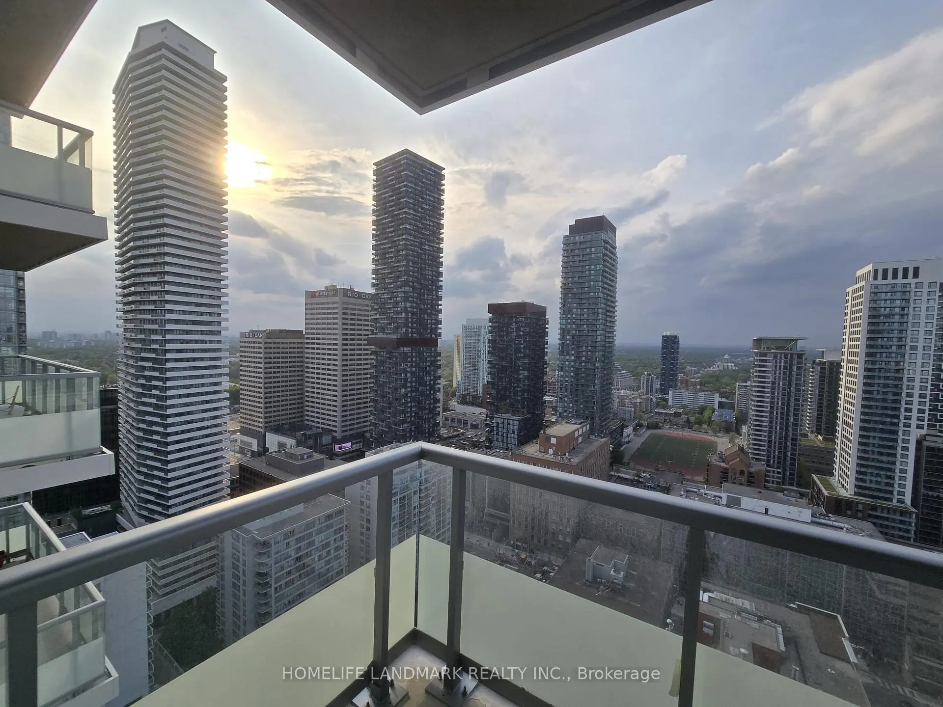 Front of Unit 3318, 50 Dunfield Avenue