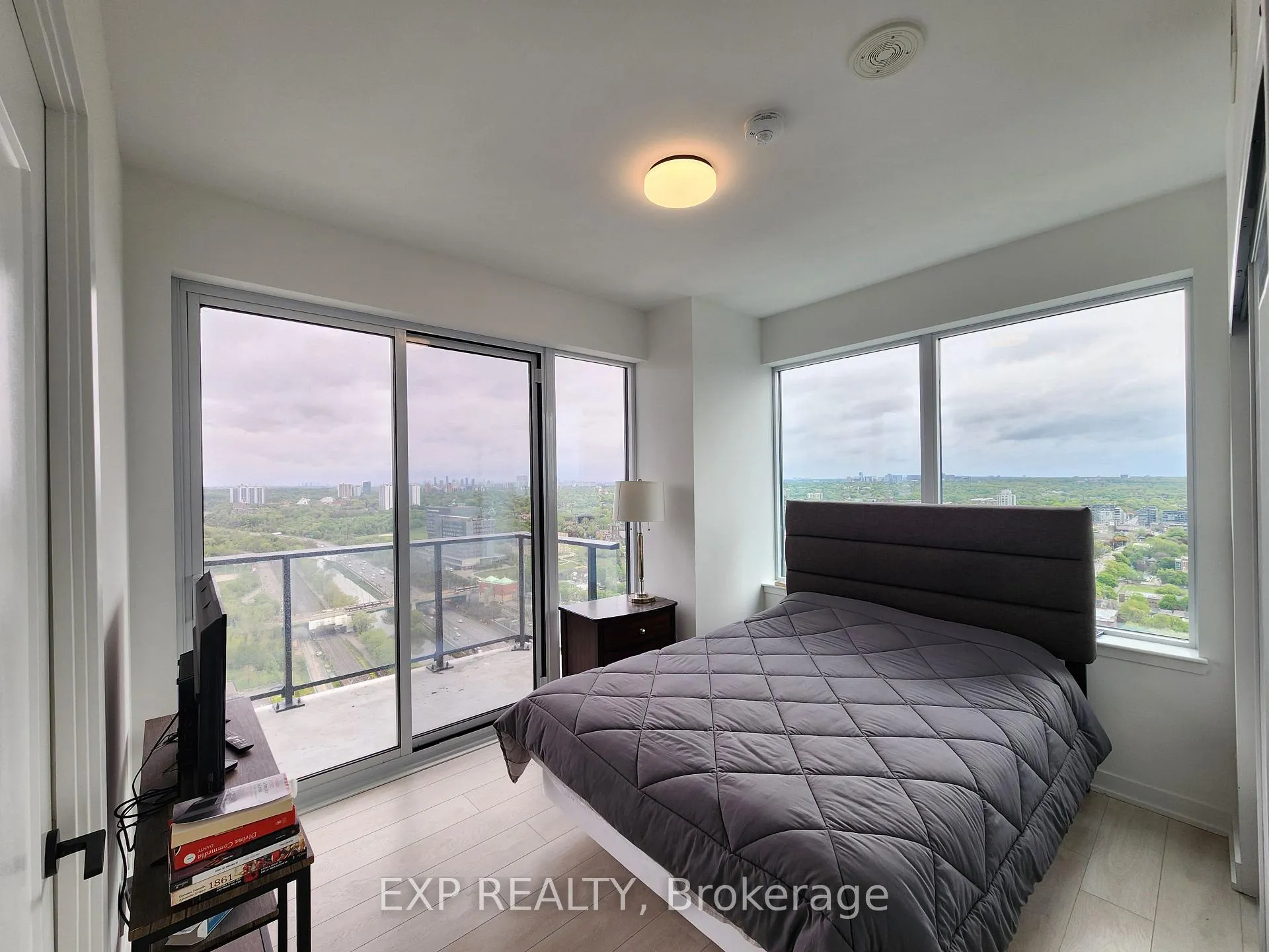 Photo 5 of Unit 3012, 5 Defries Street, Toronto, Regent Park — HOMEH
