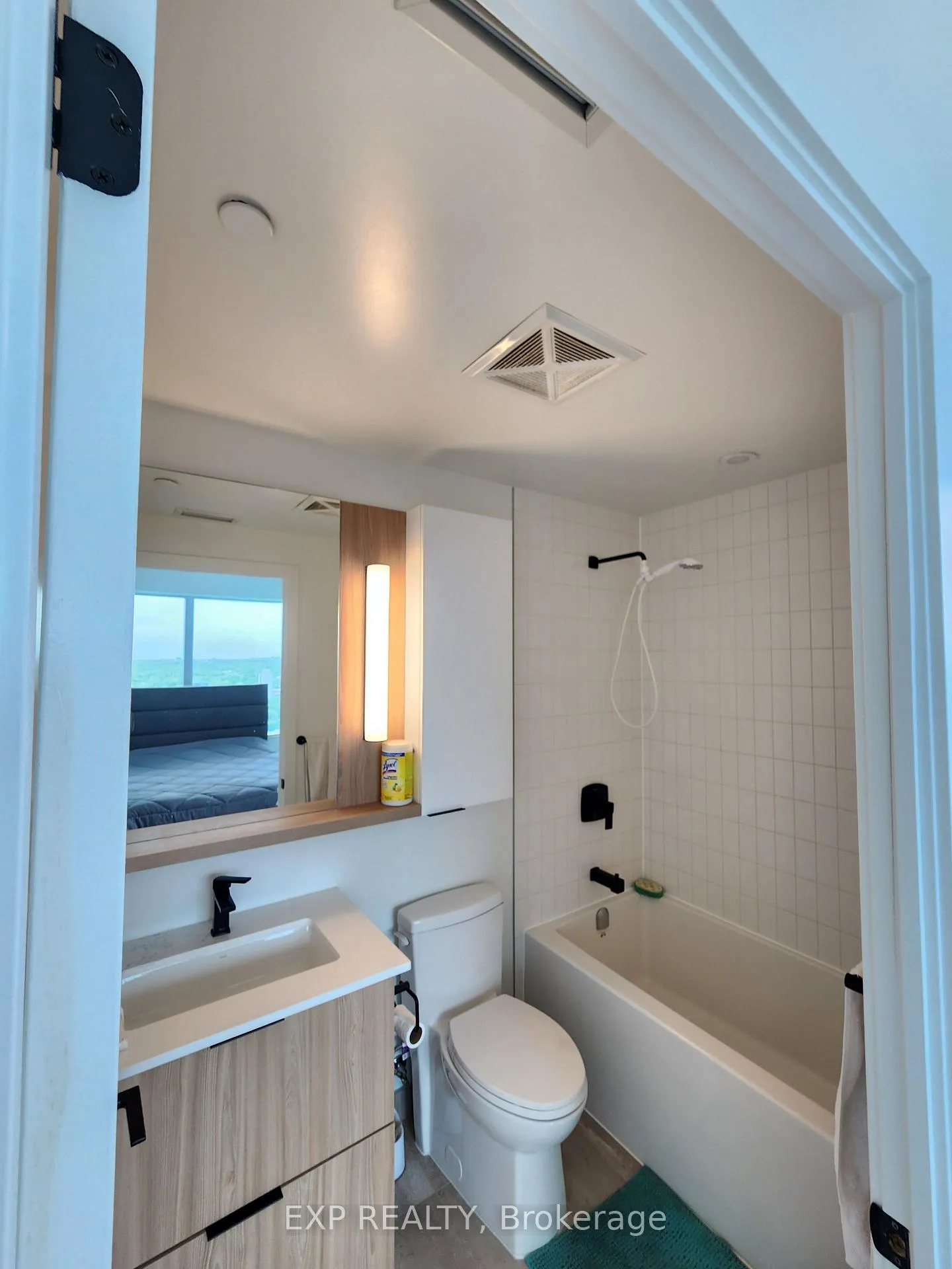 Photo 6 of Unit 3012, 5 Defries Street, Toronto, Regent Park — HOMEH