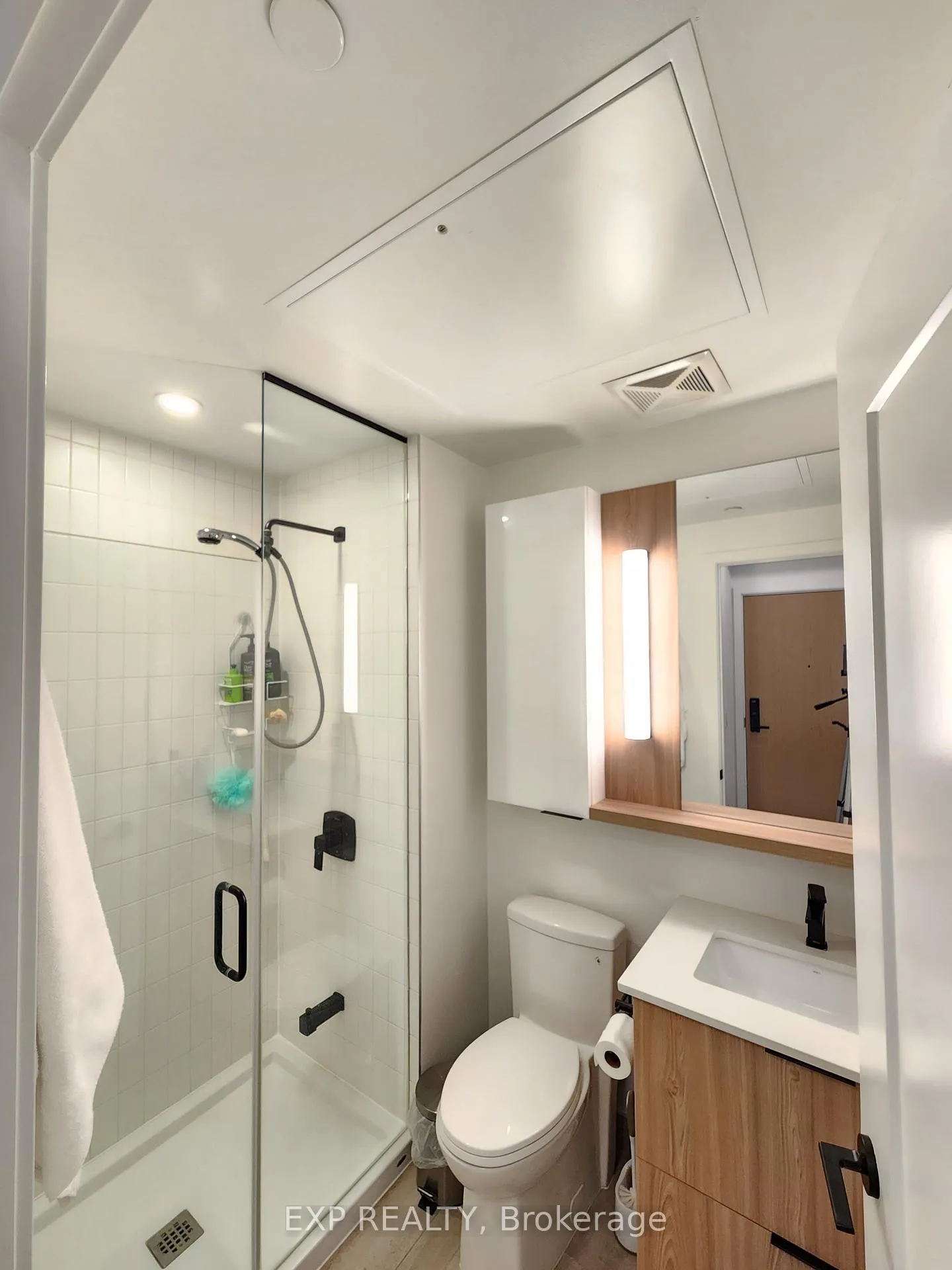 Photo 8 of Unit 3012, 5 Defries Street, Toronto, Regent Park — HOMEH