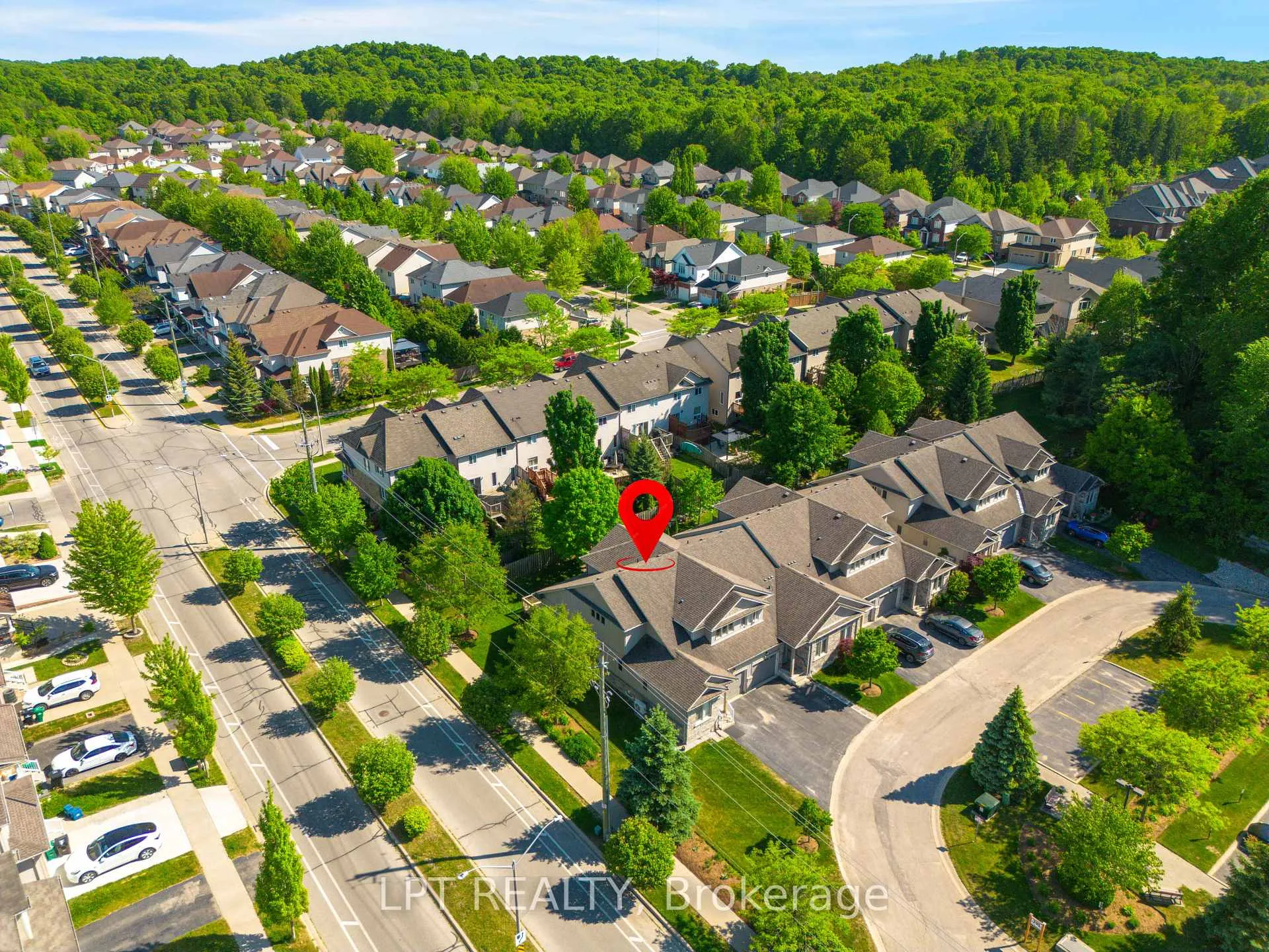 Photo 3 of Unit 13, 795 Laurelwood Drive, Waterloo, Columbia Forest/Clair Hills — HOMEH