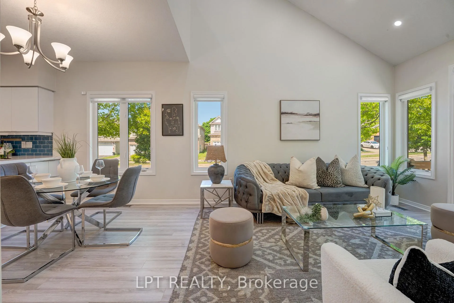 Photo 4 of Unit 13, 795 Laurelwood Drive, Waterloo, Columbia Forest/Clair Hills — HOMEH