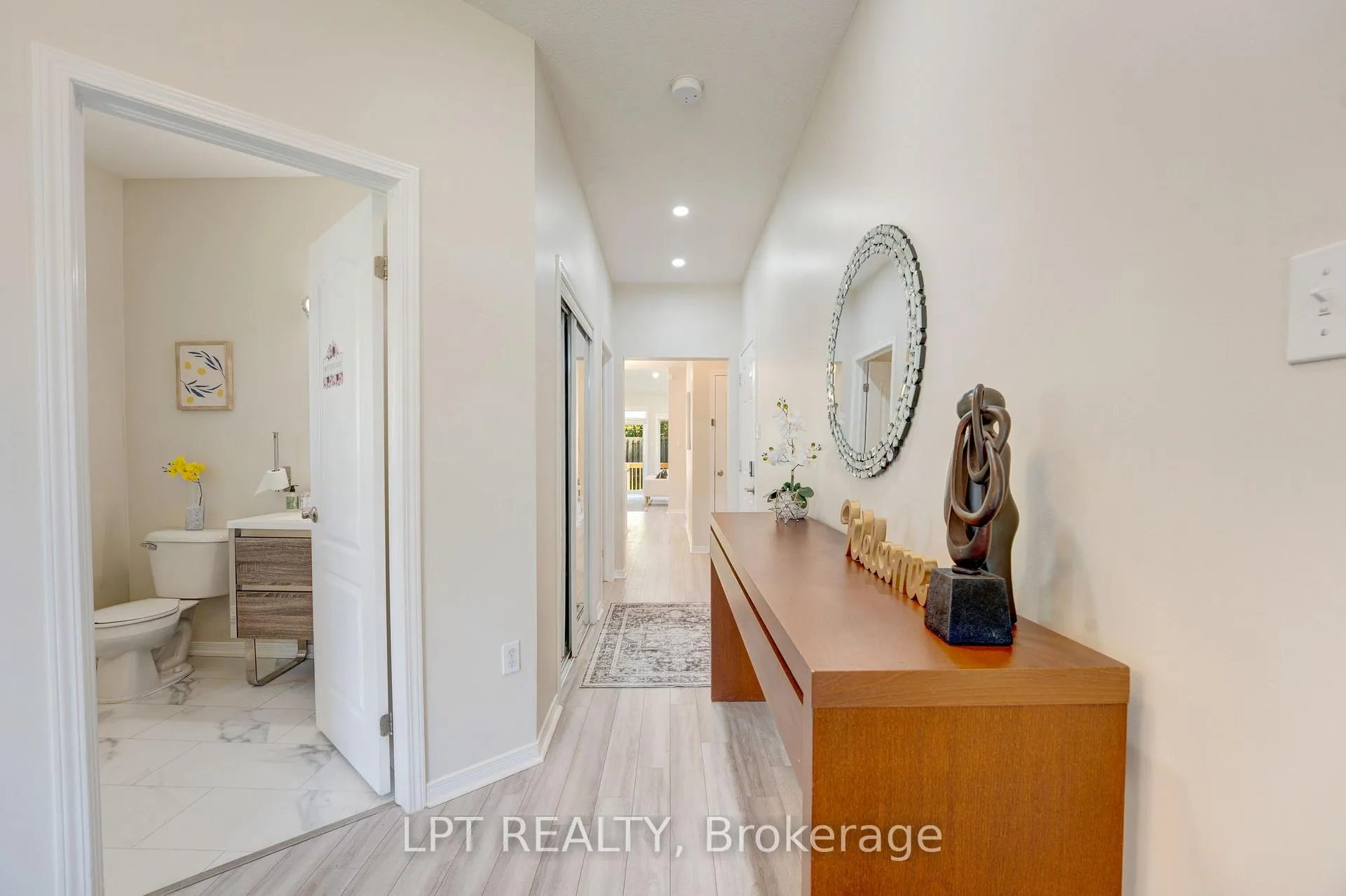 Photo 8 of Unit 13, 795 Laurelwood Drive, Waterloo, Columbia Forest/Clair Hills — HOMEH