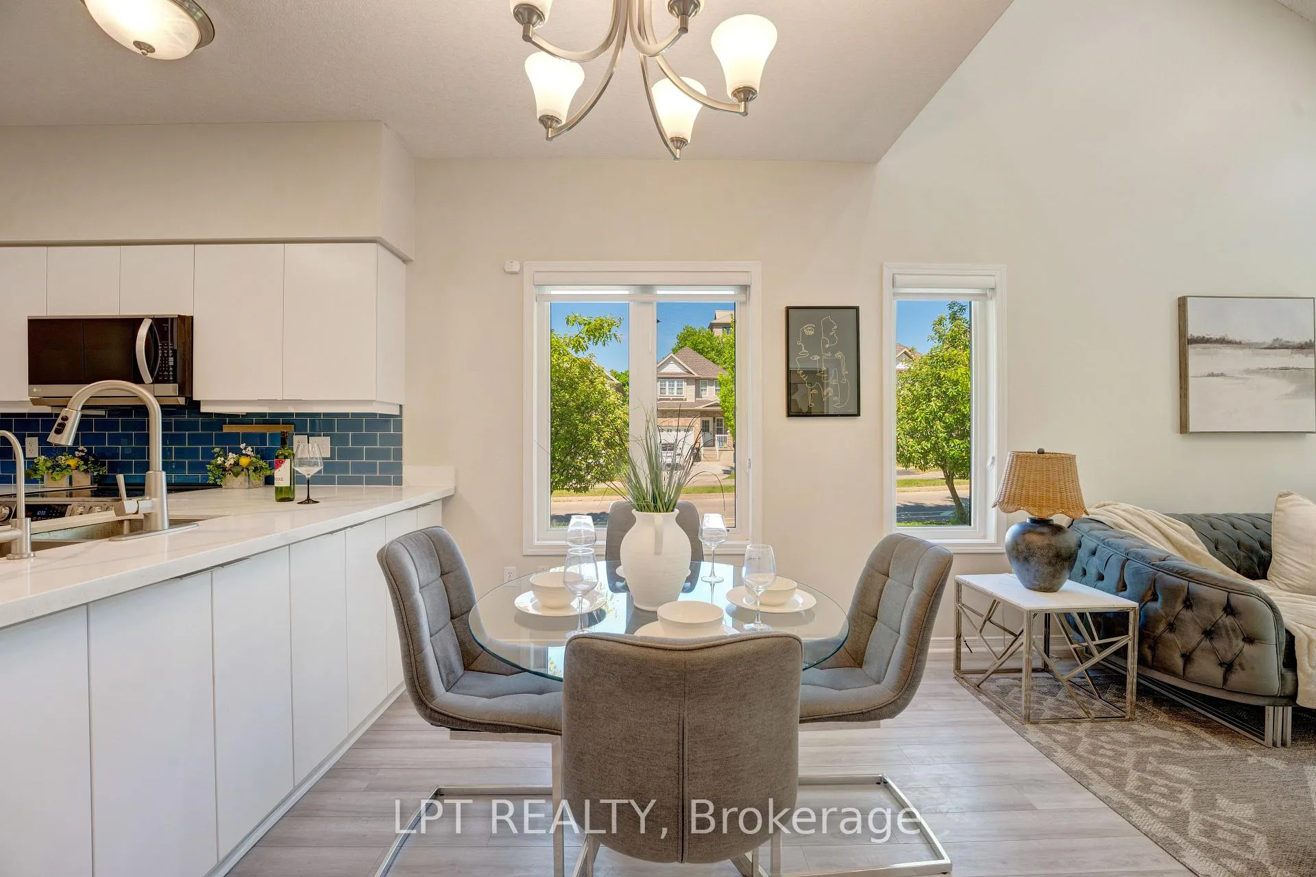 Photo 13 of Unit 13, 795 Laurelwood Drive, Waterloo, Columbia Forest/Clair Hills — HOMEH