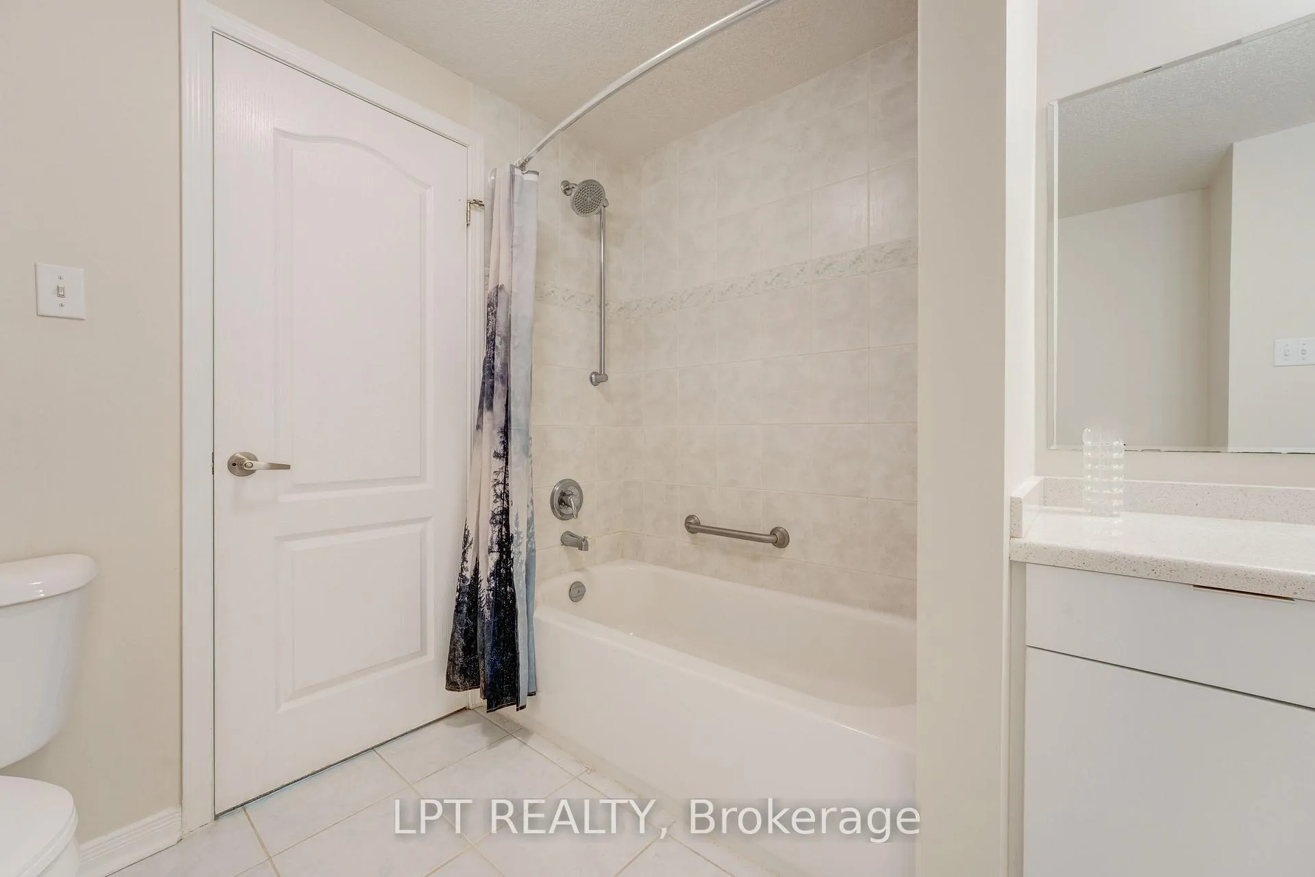 Photo 31 of Unit 13, 795 Laurelwood Drive, Waterloo, Columbia Forest/Clair Hills — HOMEH